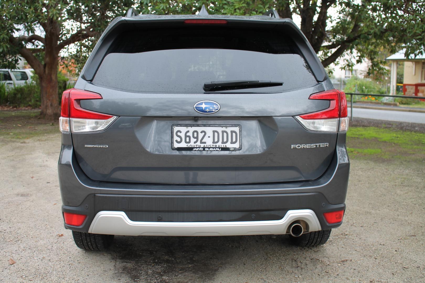 2020 Subaru Forester 25iS — photo 7