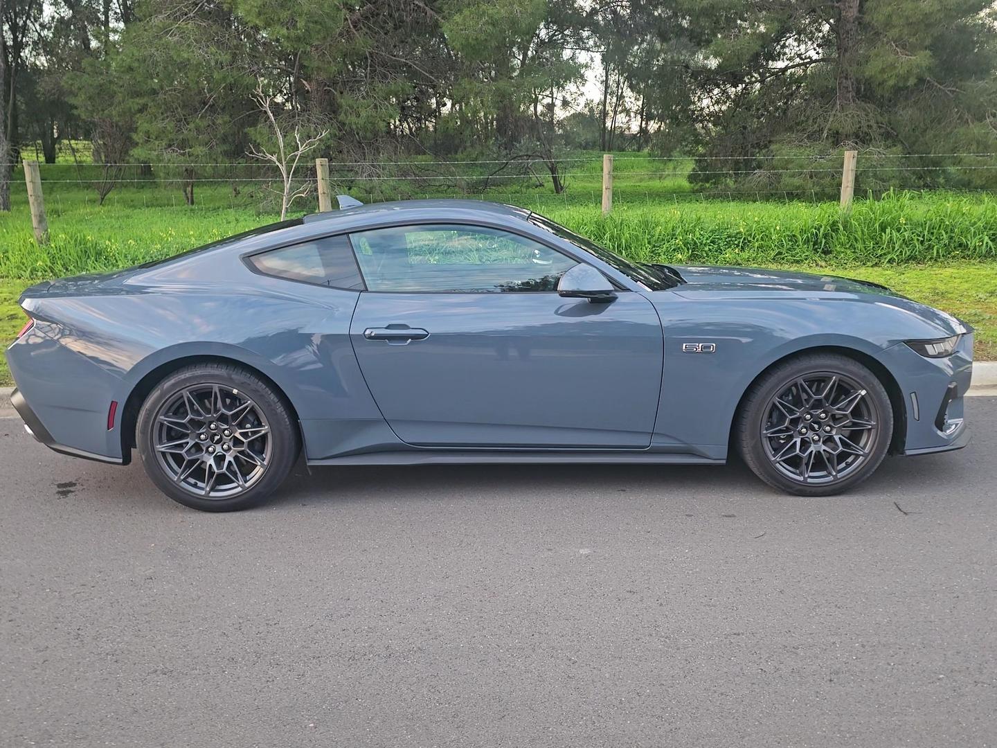 2025 Ford Mustang GT — photo 3