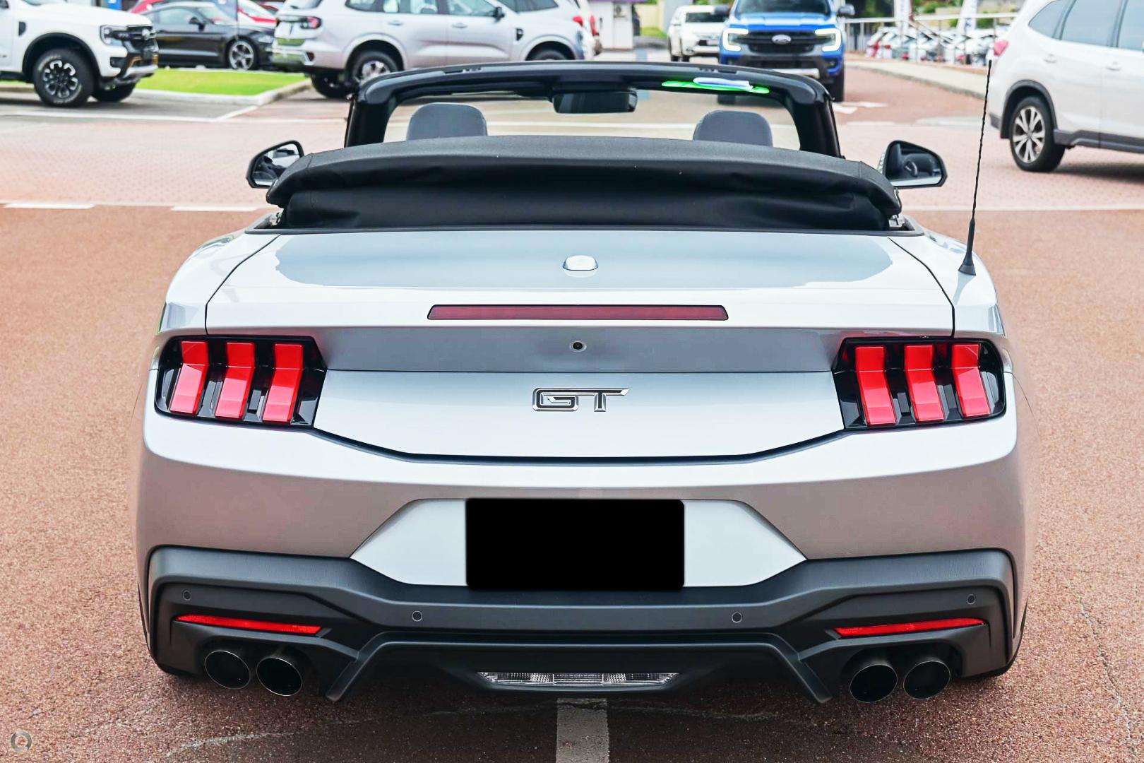 2025 Ford Mustang GT — photo 3