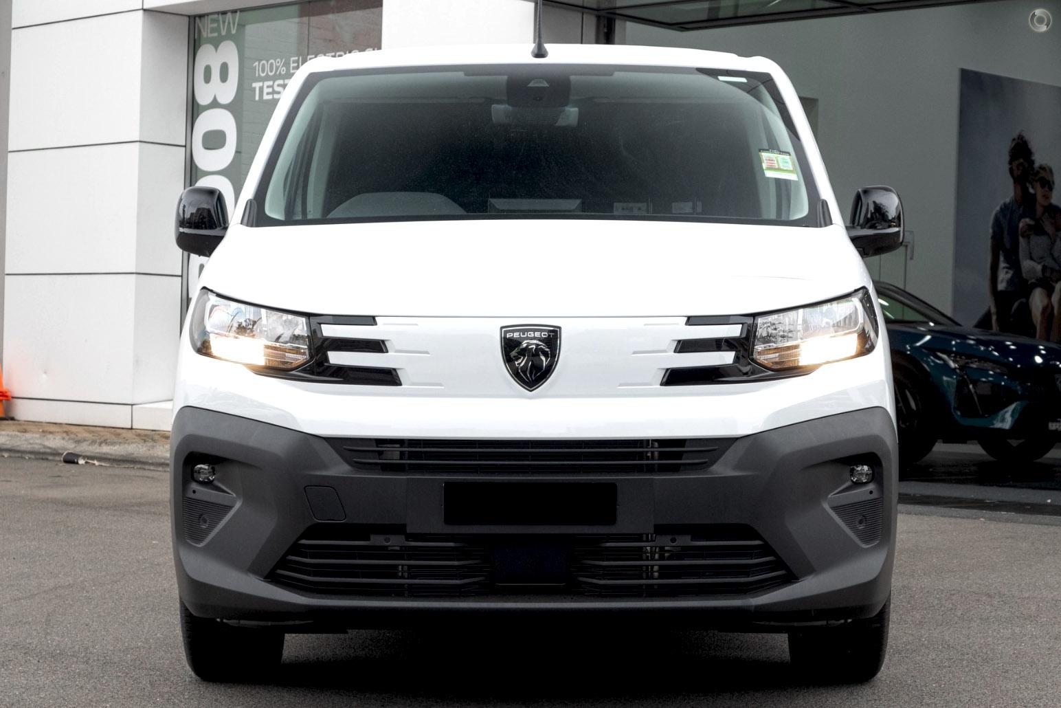 2026 Peugeot Partner Pro — photo 11