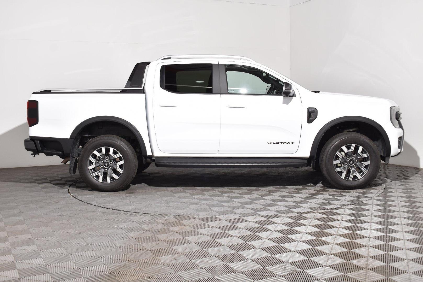 2025 Ford Ranger PHEV Wildtrak — photo 10