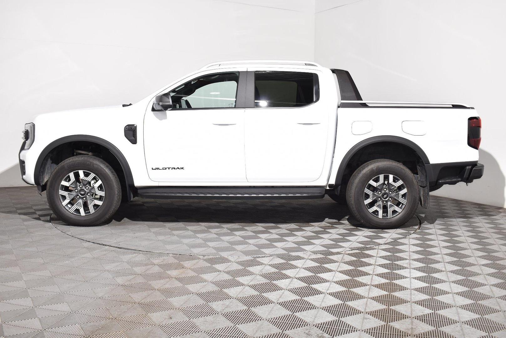 2025 Ford Ranger PHEV Wildtrak — photo 11