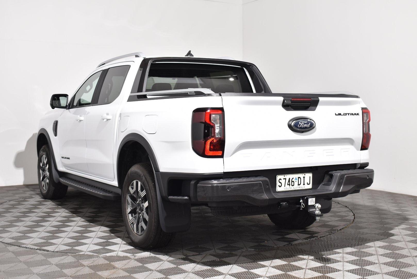 2025 Ford Ranger PHEV Wildtrak — photo 2