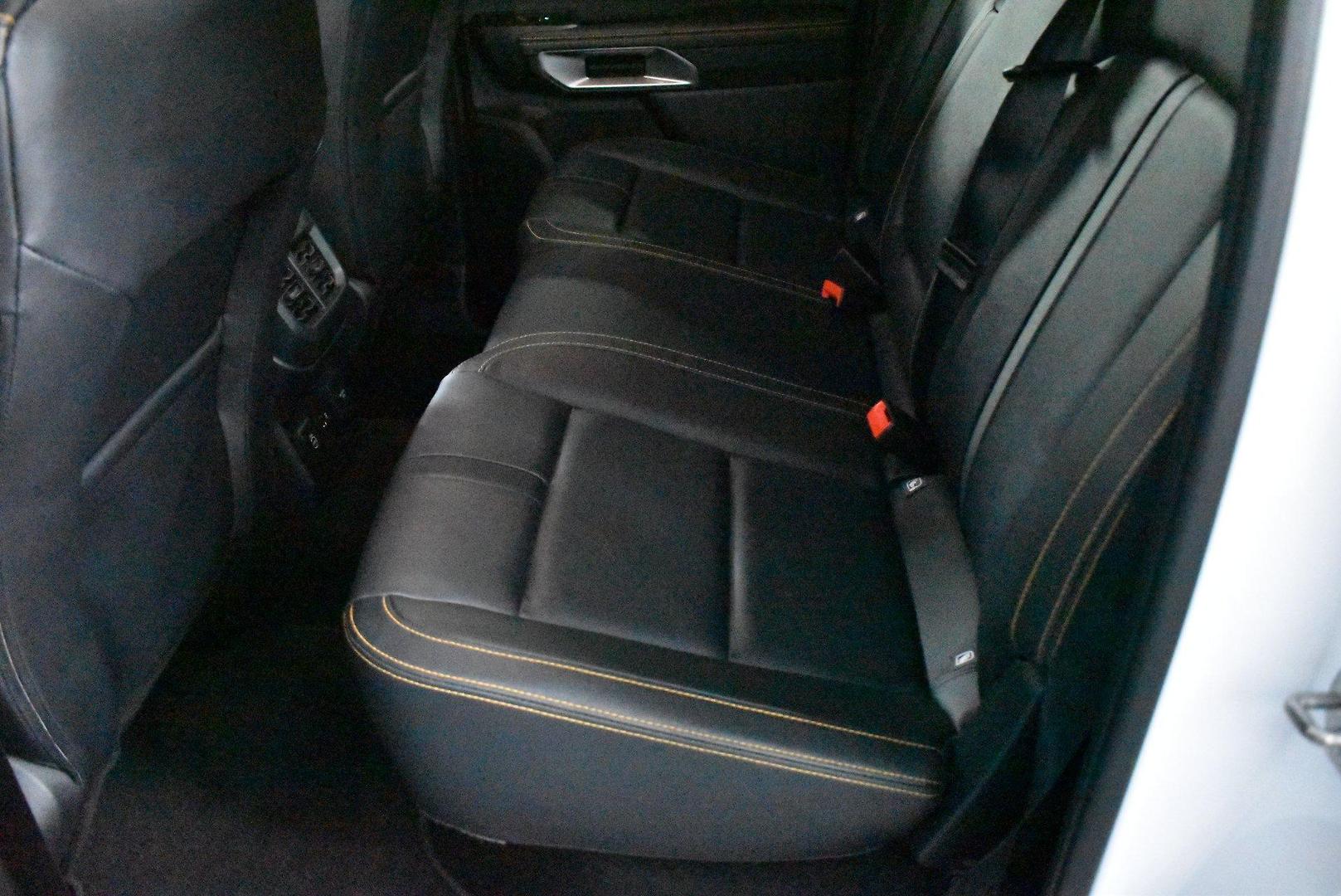 2025 Ford Ranger PHEV Wildtrak — photo 8