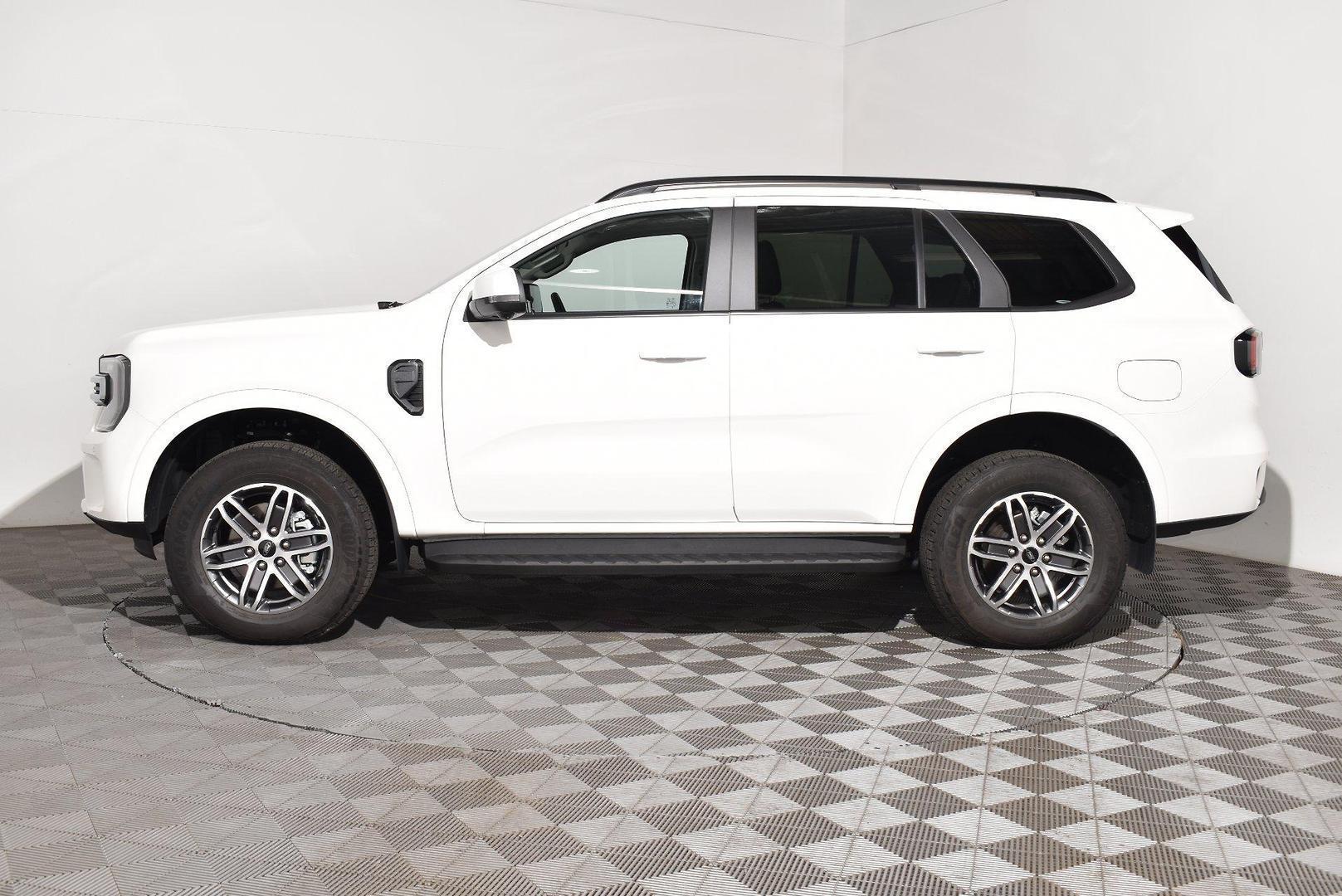 2025 Ford Everest Trend — photo 10