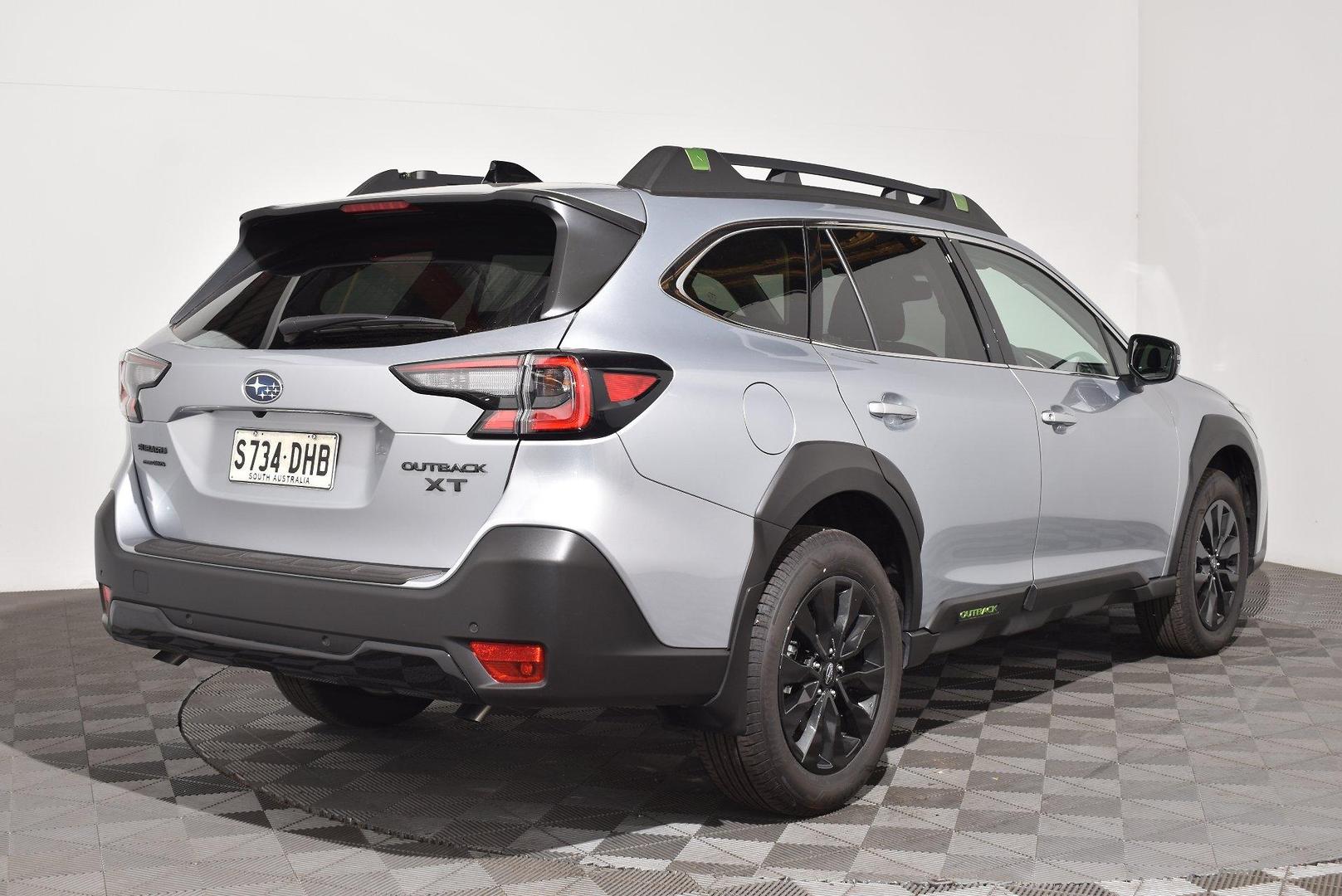 2025 Subaru Outback AWD Sport XT — photo 2