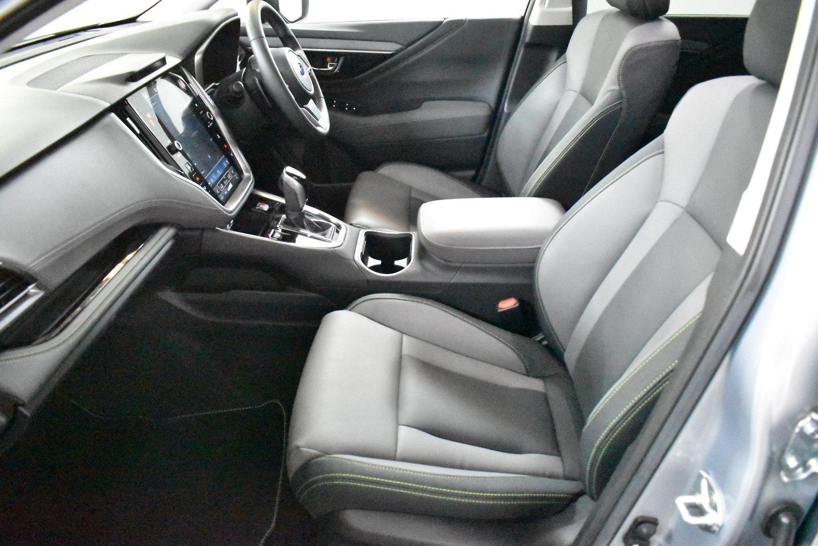 2025 Subaru Outback AWD Sport XT — photo 7