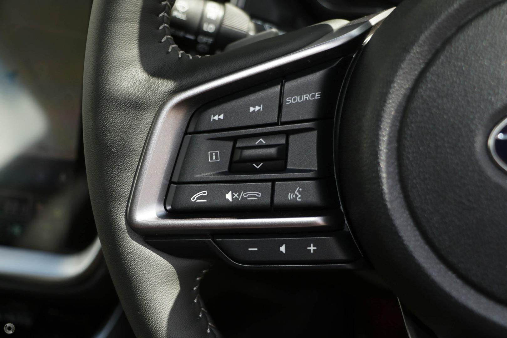 2025 Subaru Outback AWD Touring XT — photo 5