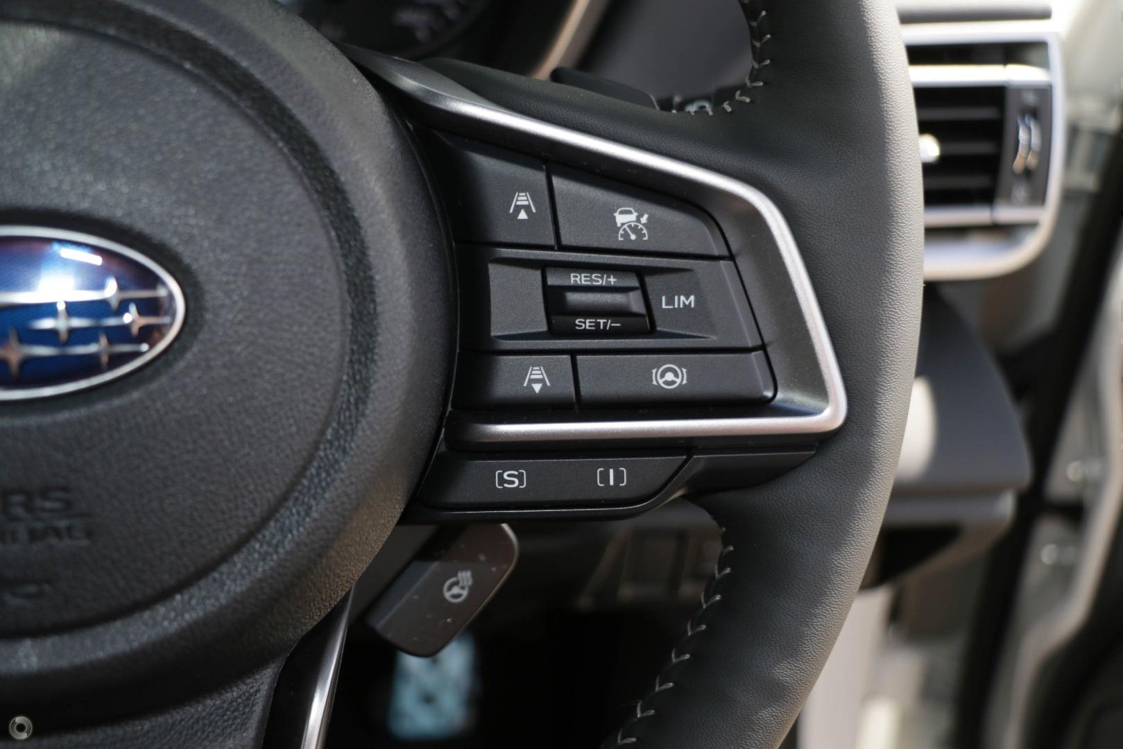2025 Subaru Outback AWD Touring XT — photo 6