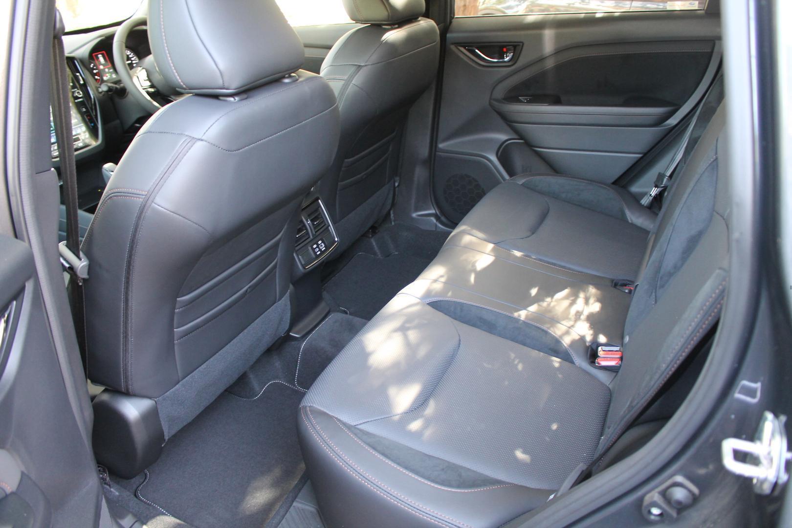 2025 Subaru Forester Touring — photo 16