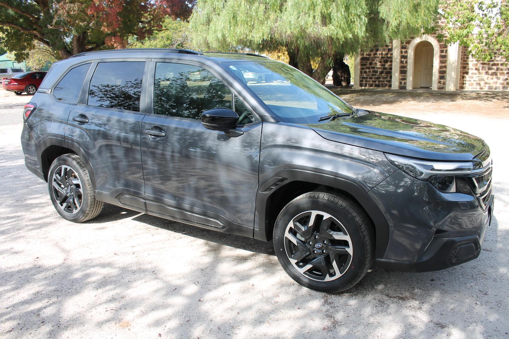 2025 Subaru Forester Touring — photo 20