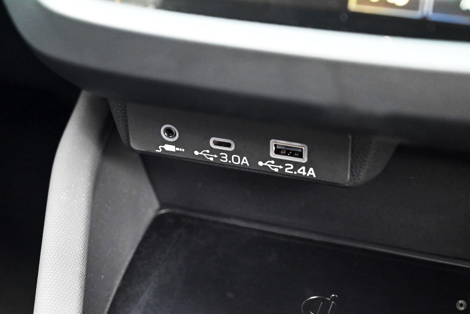 2025 Subaru Forester Sport — photo 8