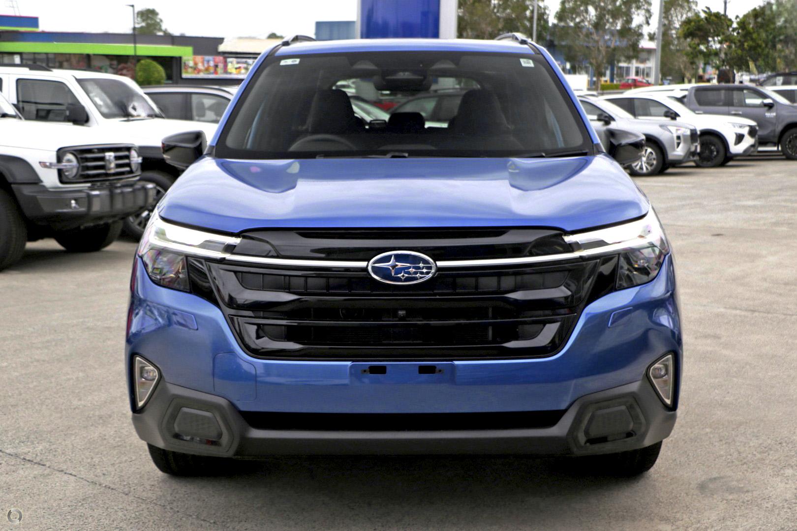 2025 Subaru Forester Hybrid Touring — photo 2