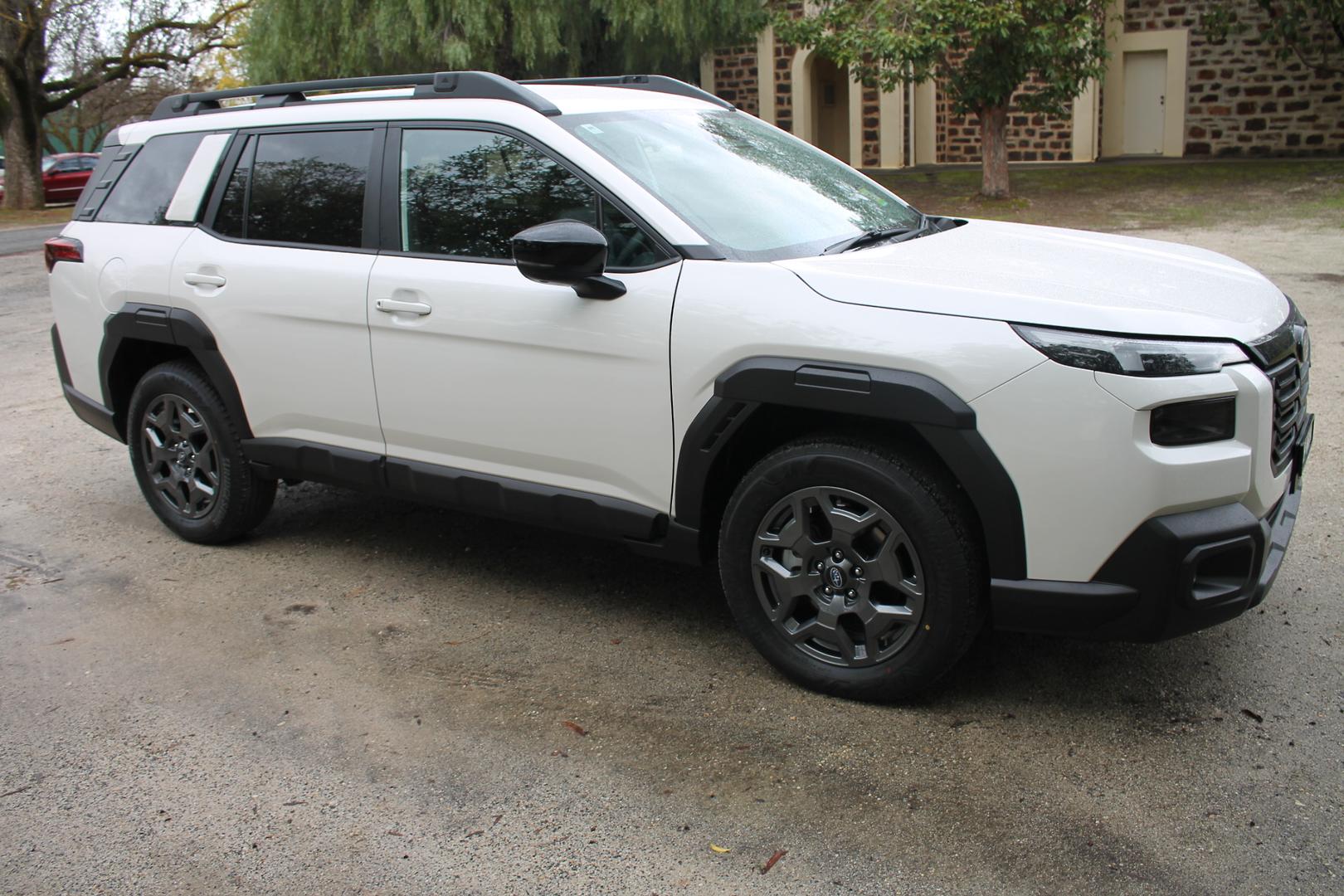 2026 Subaru Outback AWD — photo 3