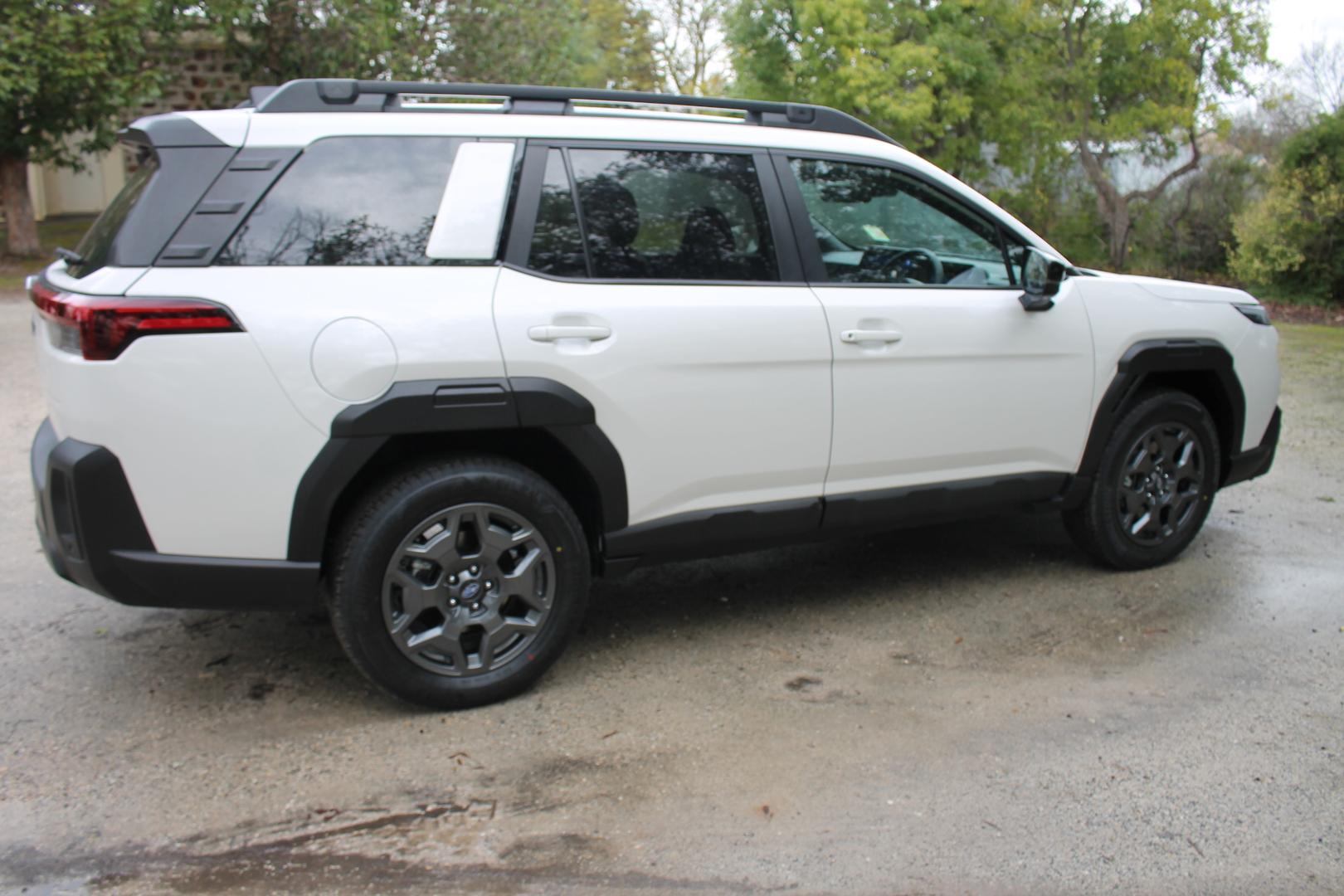 2026 Subaru Outback AWD — photo 5