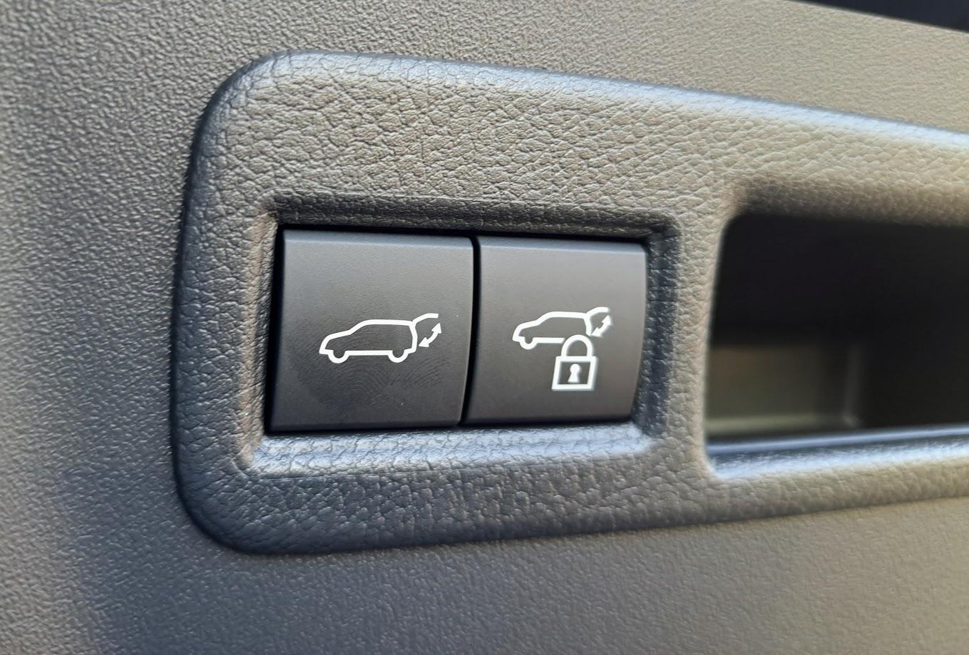2026 Subaru Uncharted AWD — photo 10