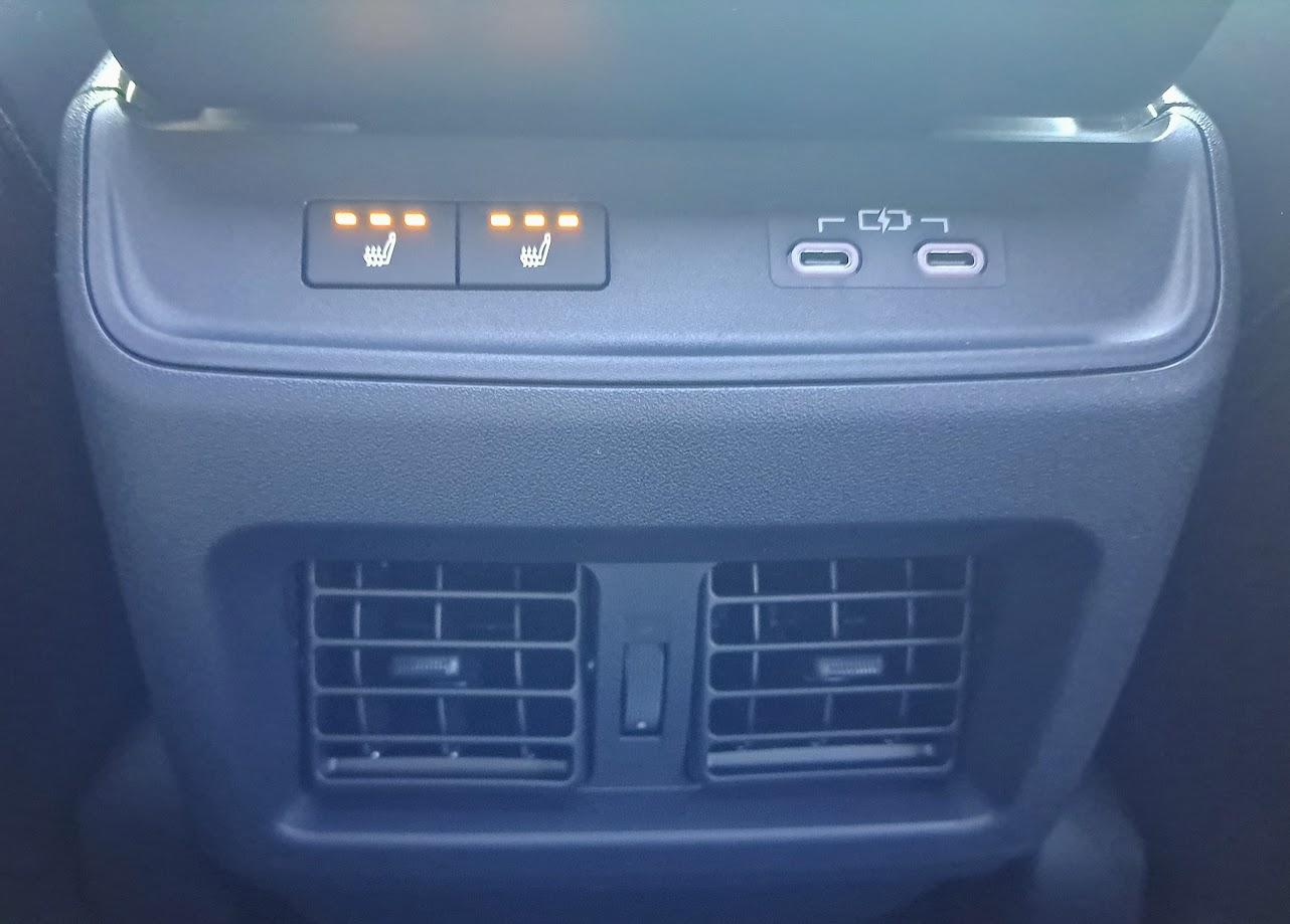 2026 Subaru Uncharted AWD — photo 26