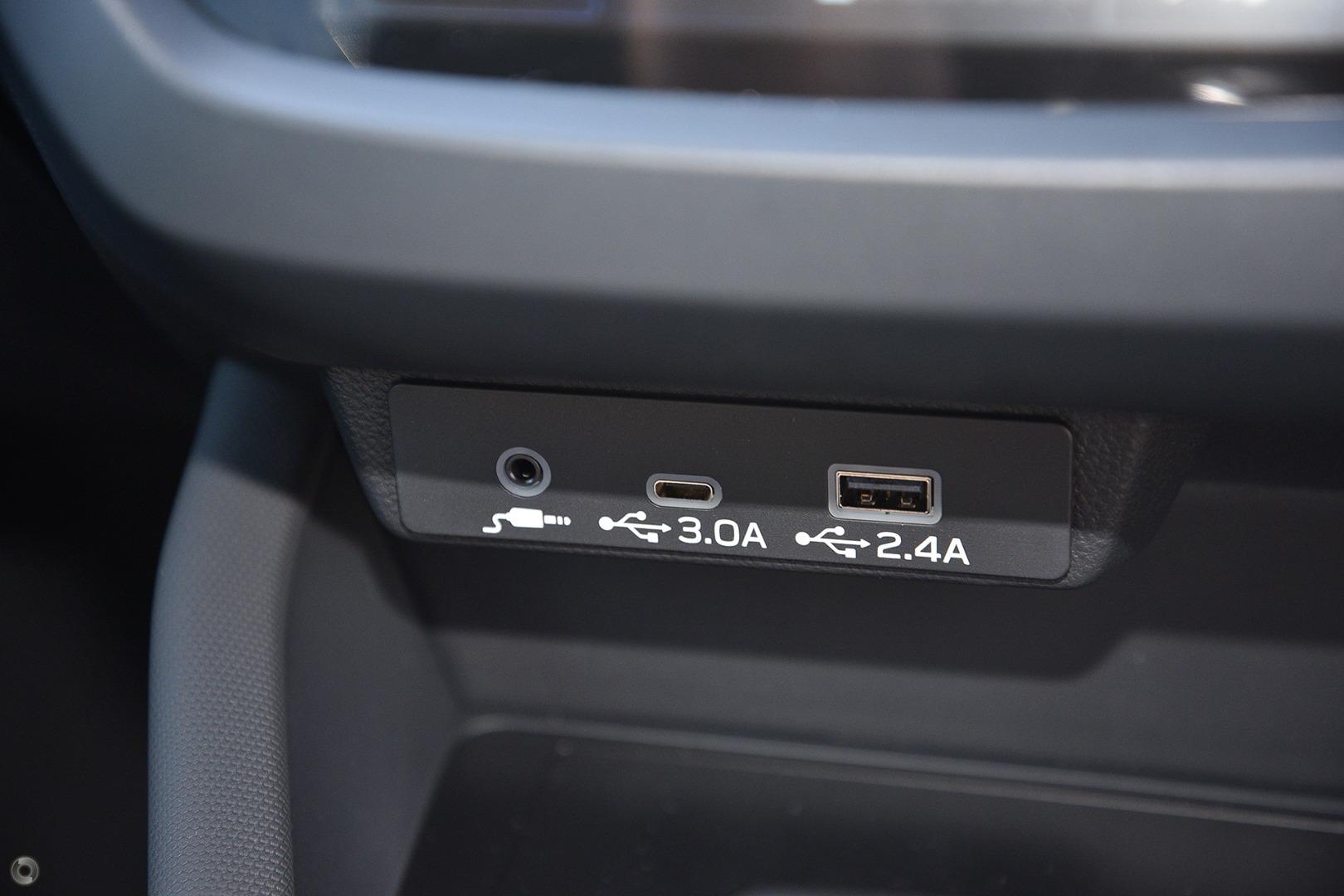 2026 Subaru Forester — photo 13