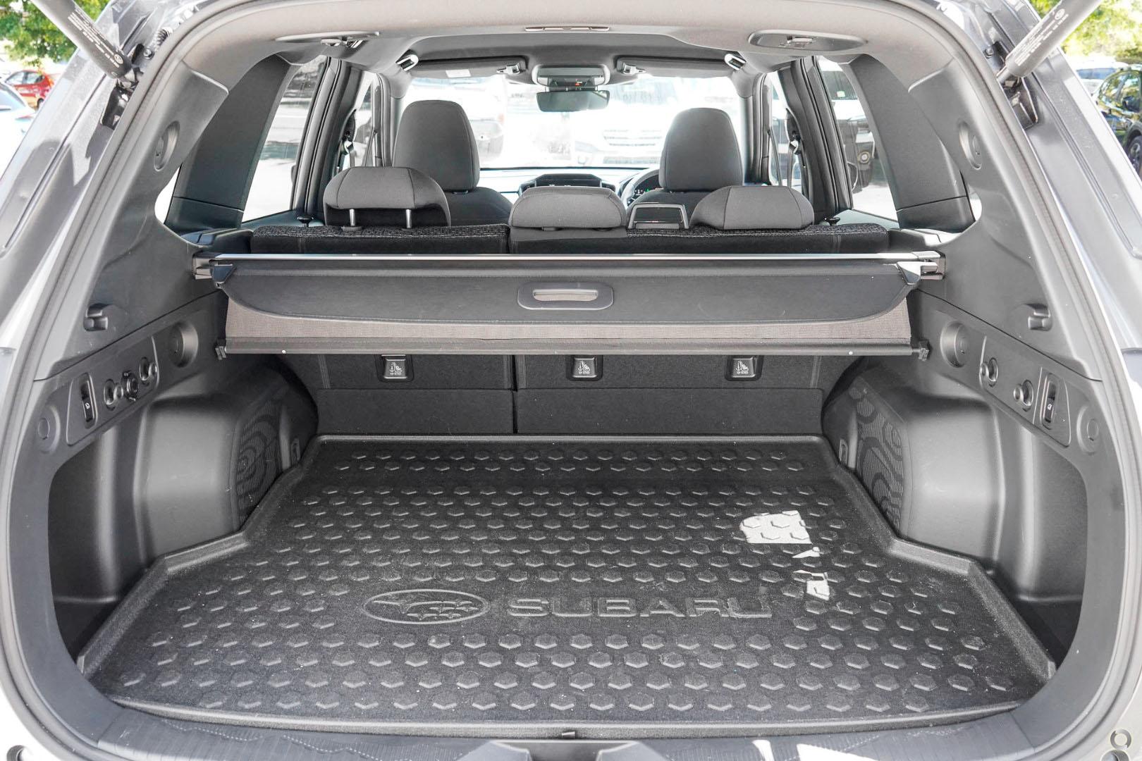 2026 Subaru Forester Premium — photo 10
