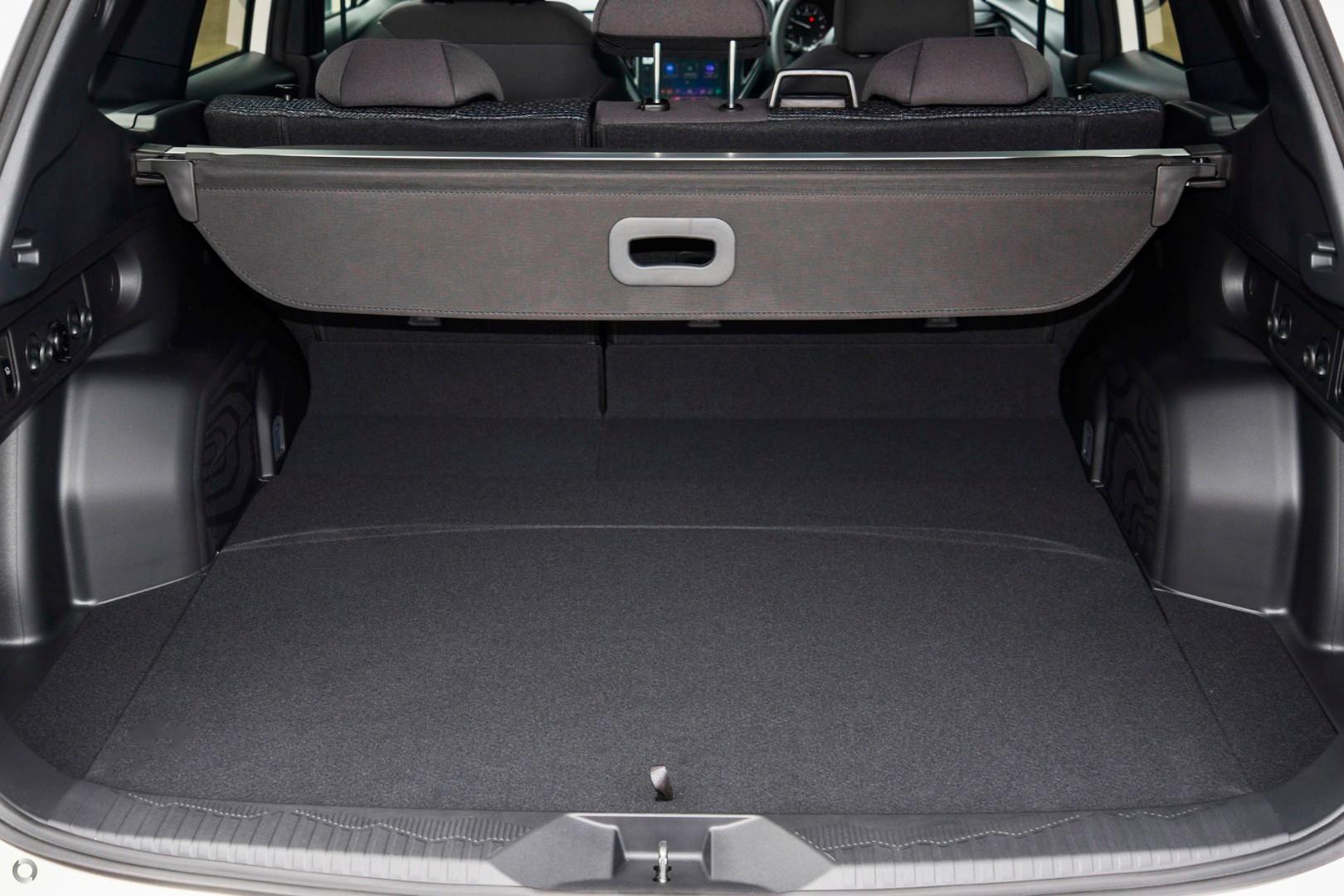 2026 Subaru Forester — photo 10
