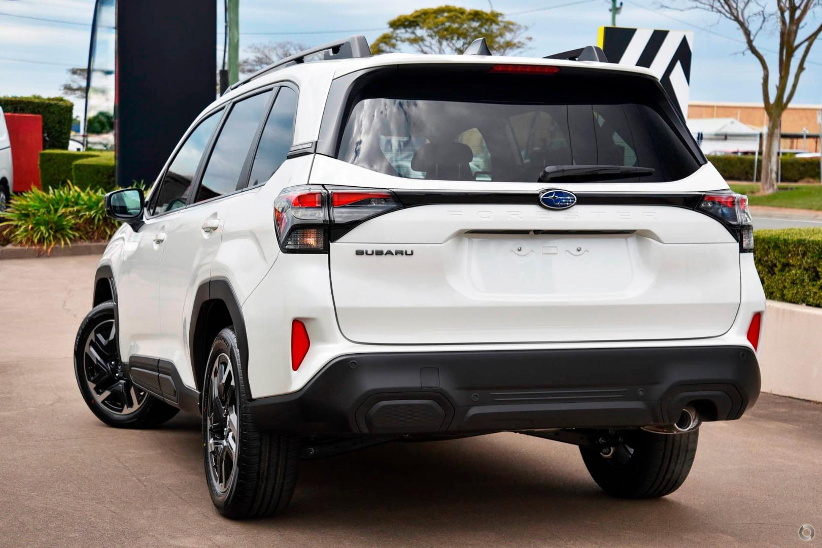 2026 Subaru Forester — photo 4