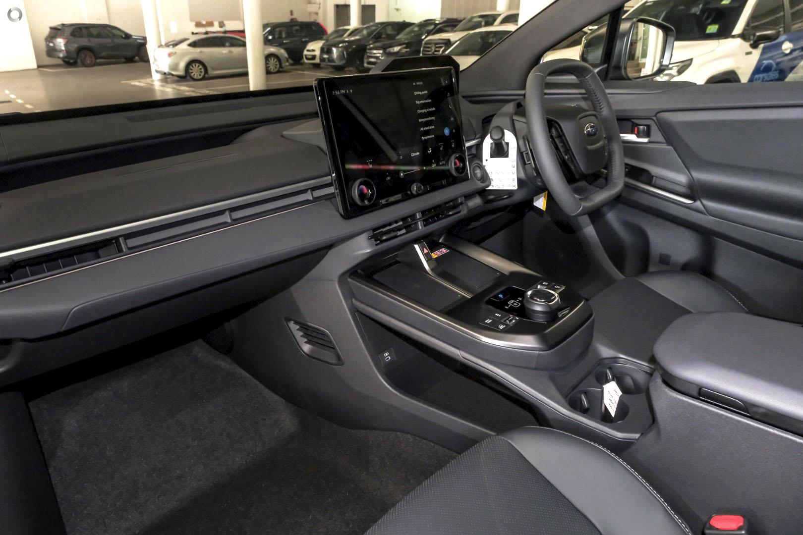 2026 Subaru Solterra AWD — photo 6