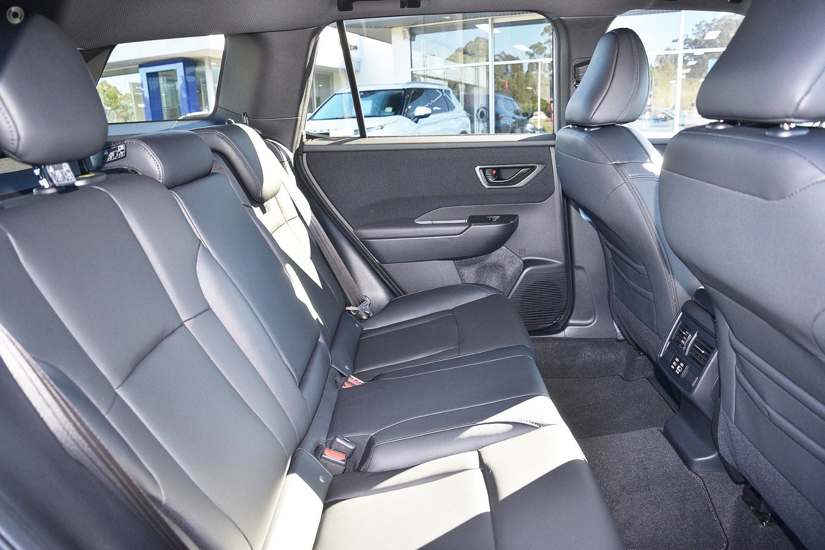 2026 Subaru Outback AWD — photo 7