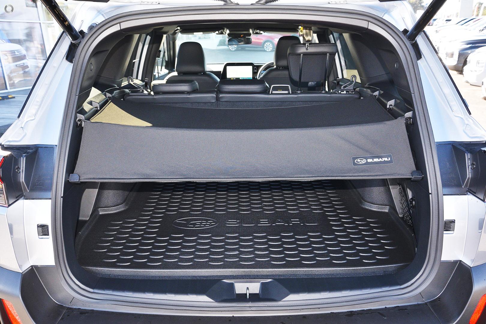 2026 Subaru Outback AWD — photo 8