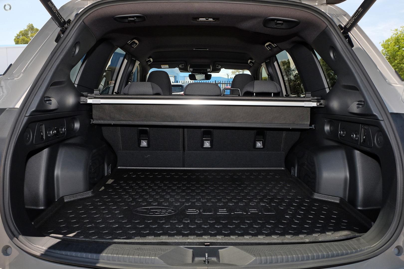 2026 Subaru Forester Premium — photo 9