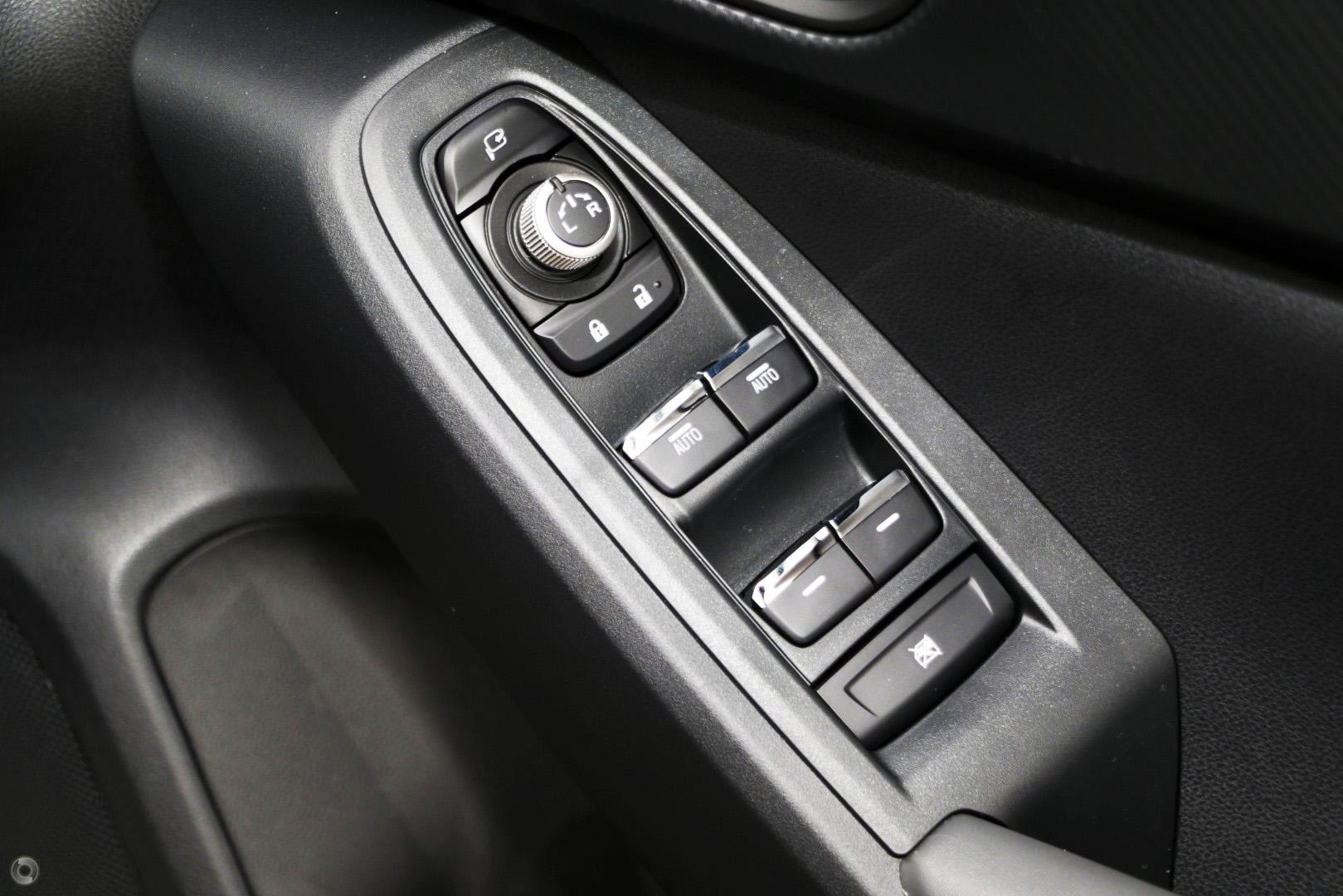 2026 Subaru Crosstrek 20R — photo 14