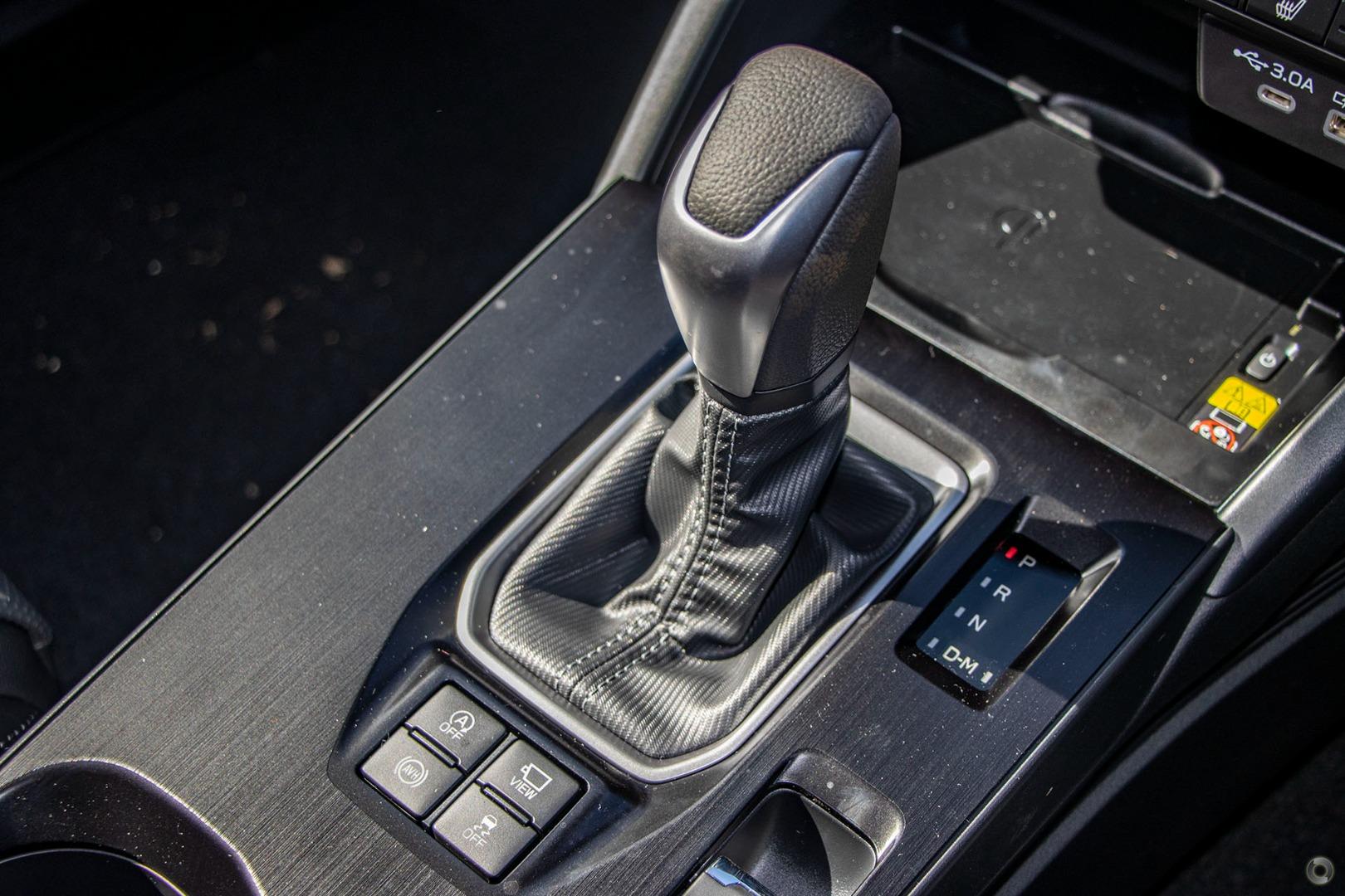 2026 Subaru Outback AWD Touring — photo 11