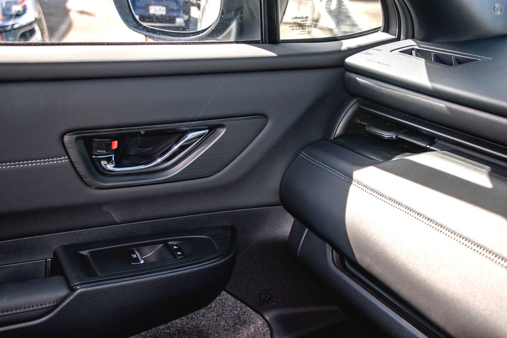 2026 Subaru Outback AWD Touring — photo 8