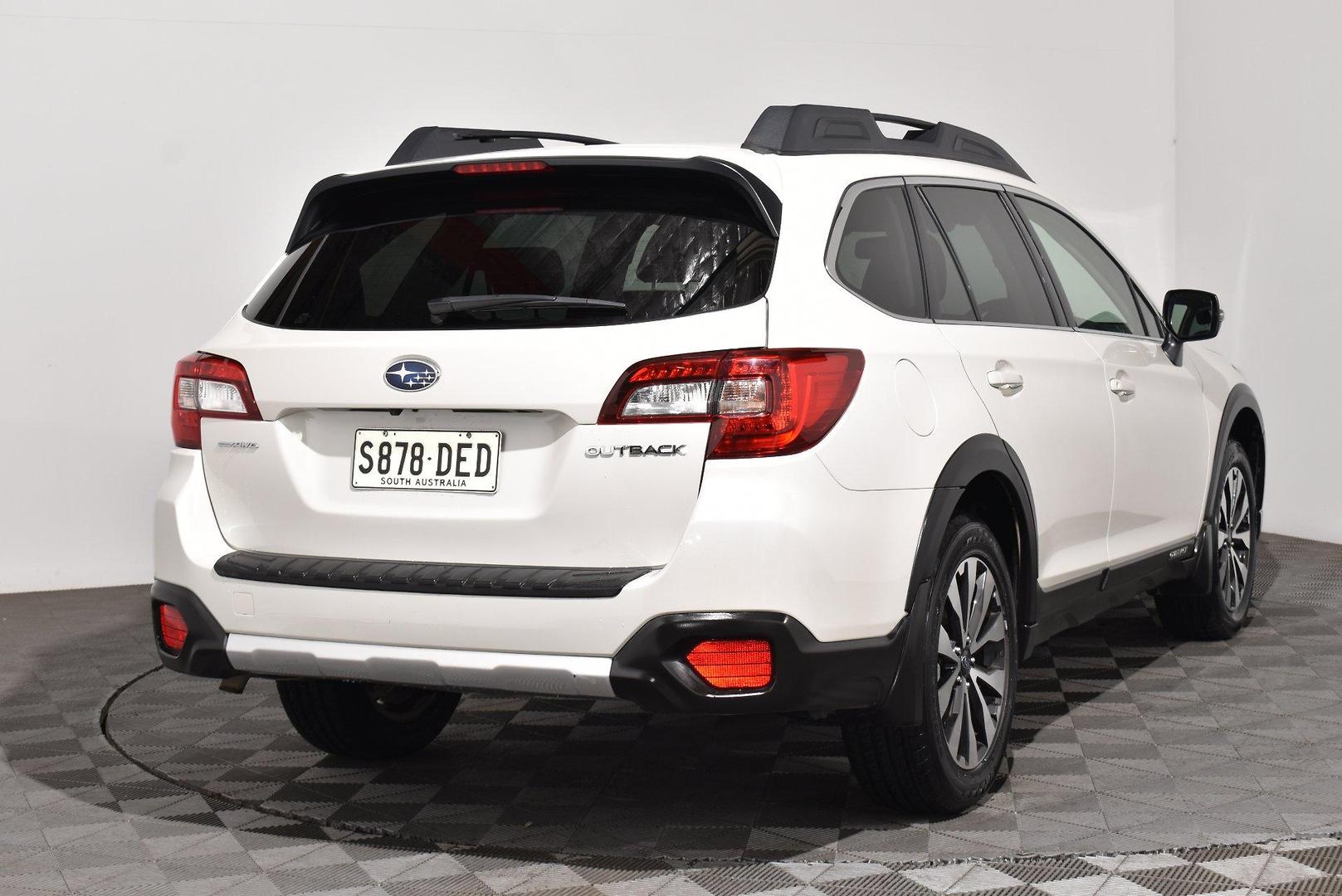 2017 Subaru Outback 25i Premium — photo 13