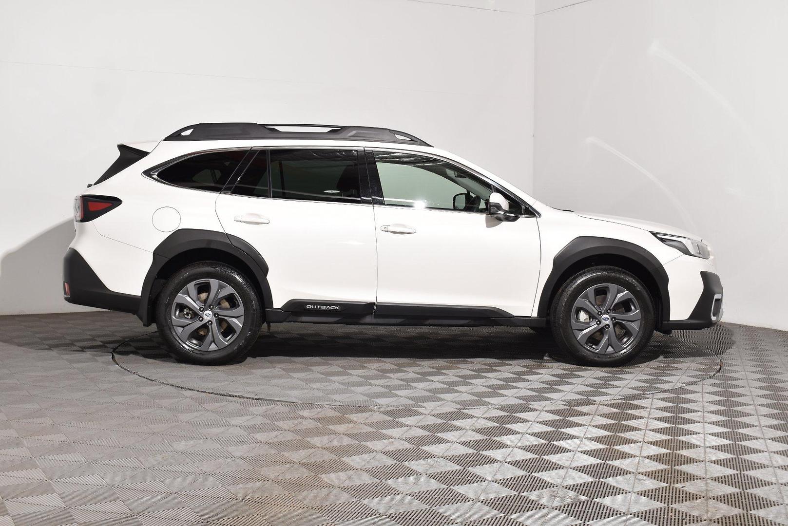 2021 Subaru Outback AWD — photo 11