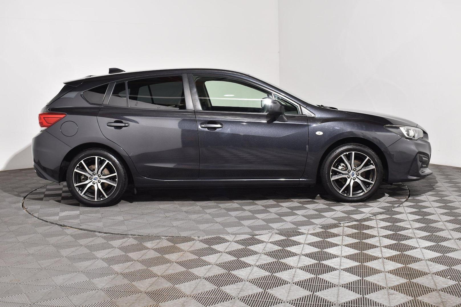 2017 Subaru Impreza 20i — photo 10