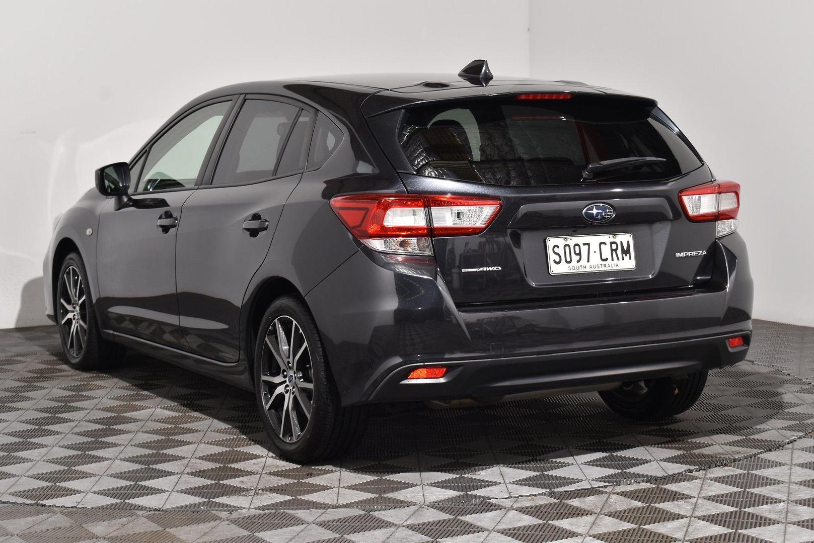 2017 Subaru Impreza 20i — photo 2