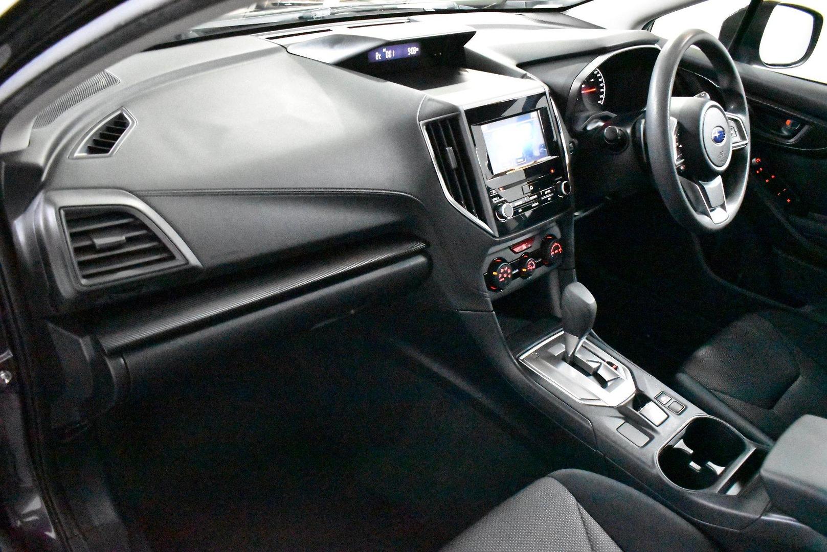 2017 Subaru Impreza 20i — photo 6