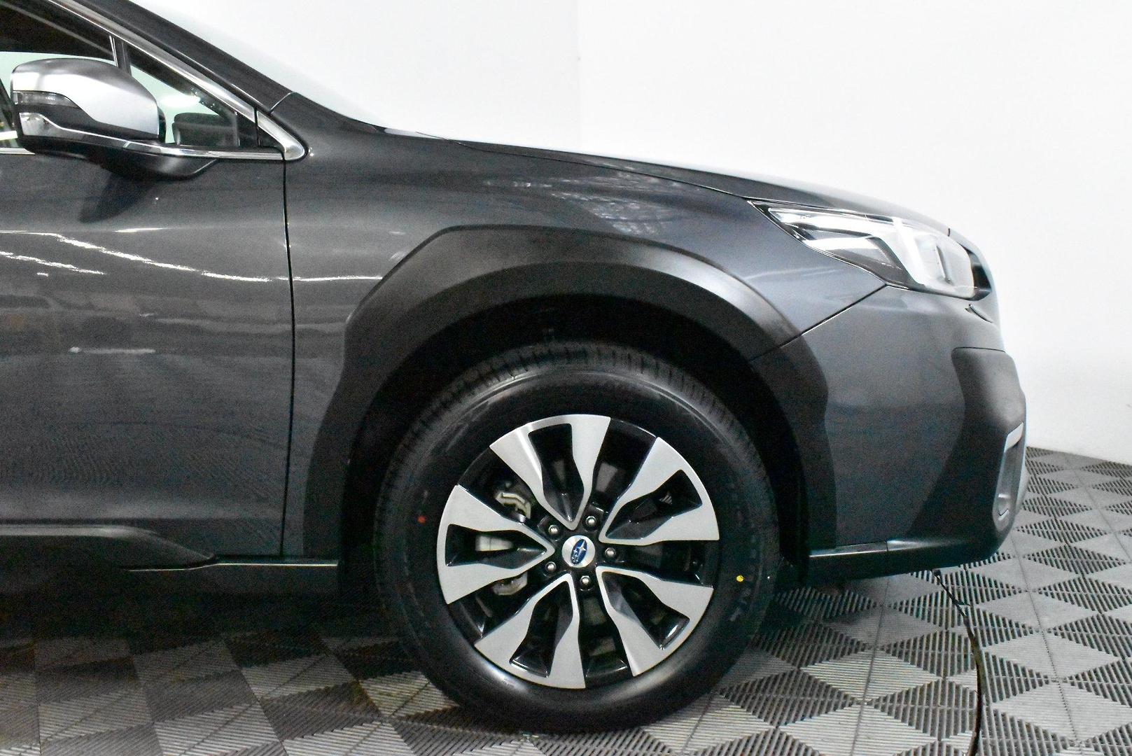 2023 Subaru Outback AWD Touring XT — photo 18