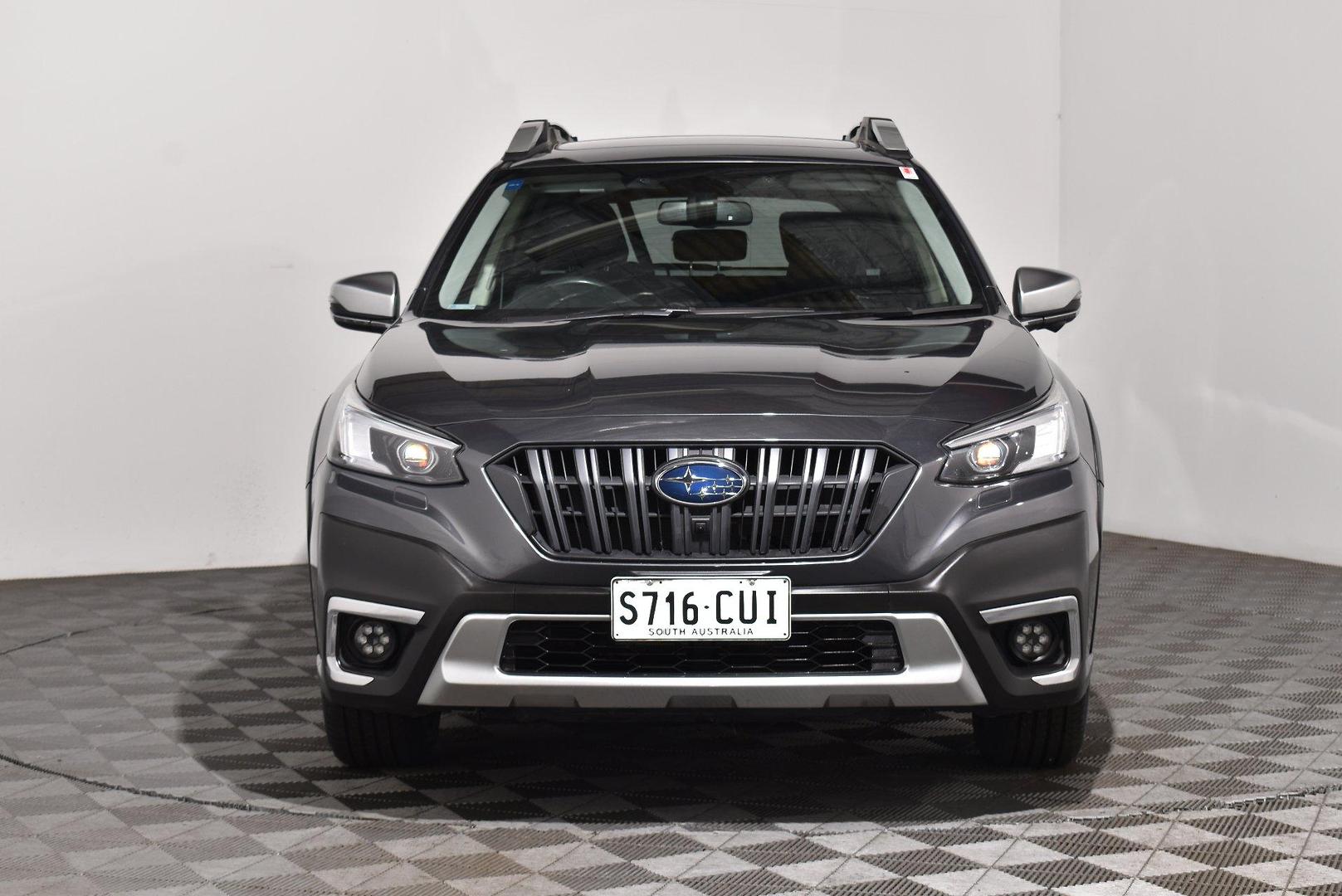 2023 Subaru Outback AWD Touring XT — photo 3