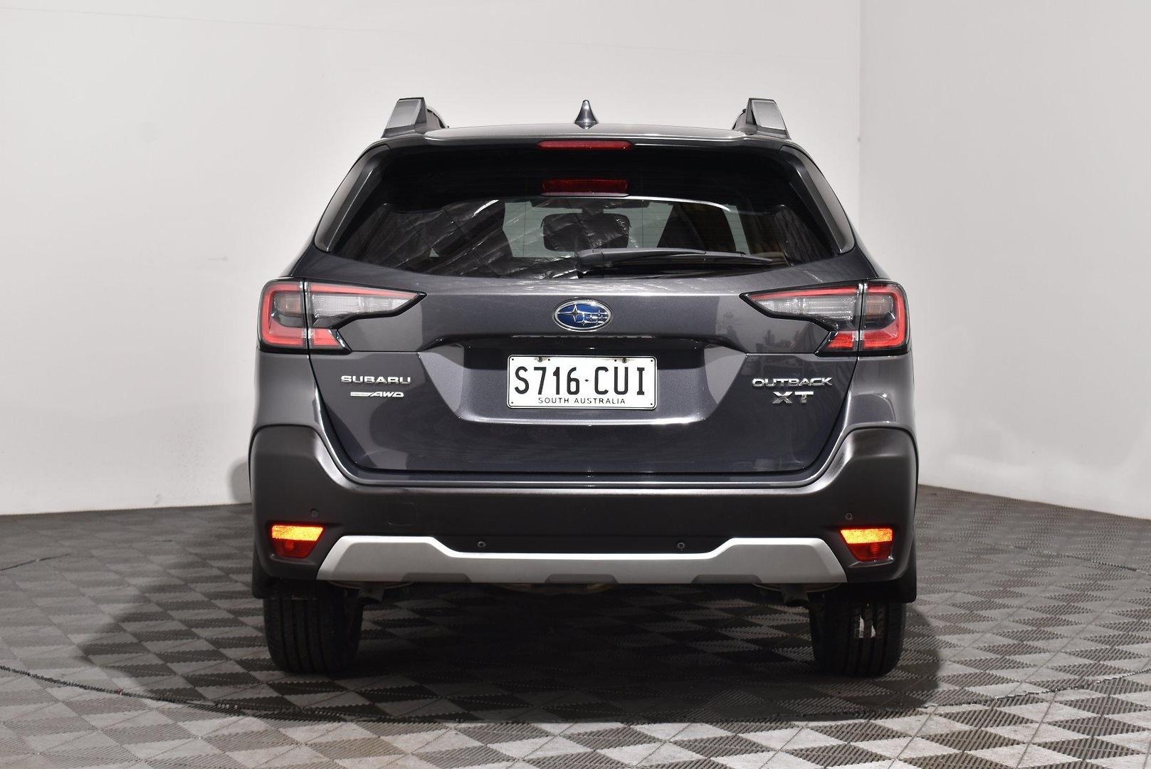 2023 Subaru Outback AWD Touring XT — photo 4