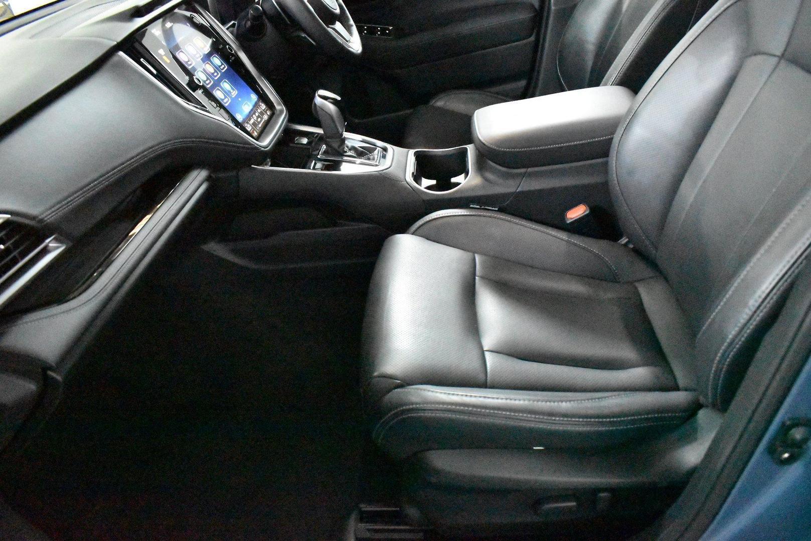 2021 Subaru Outback AWD Touring — photo 7