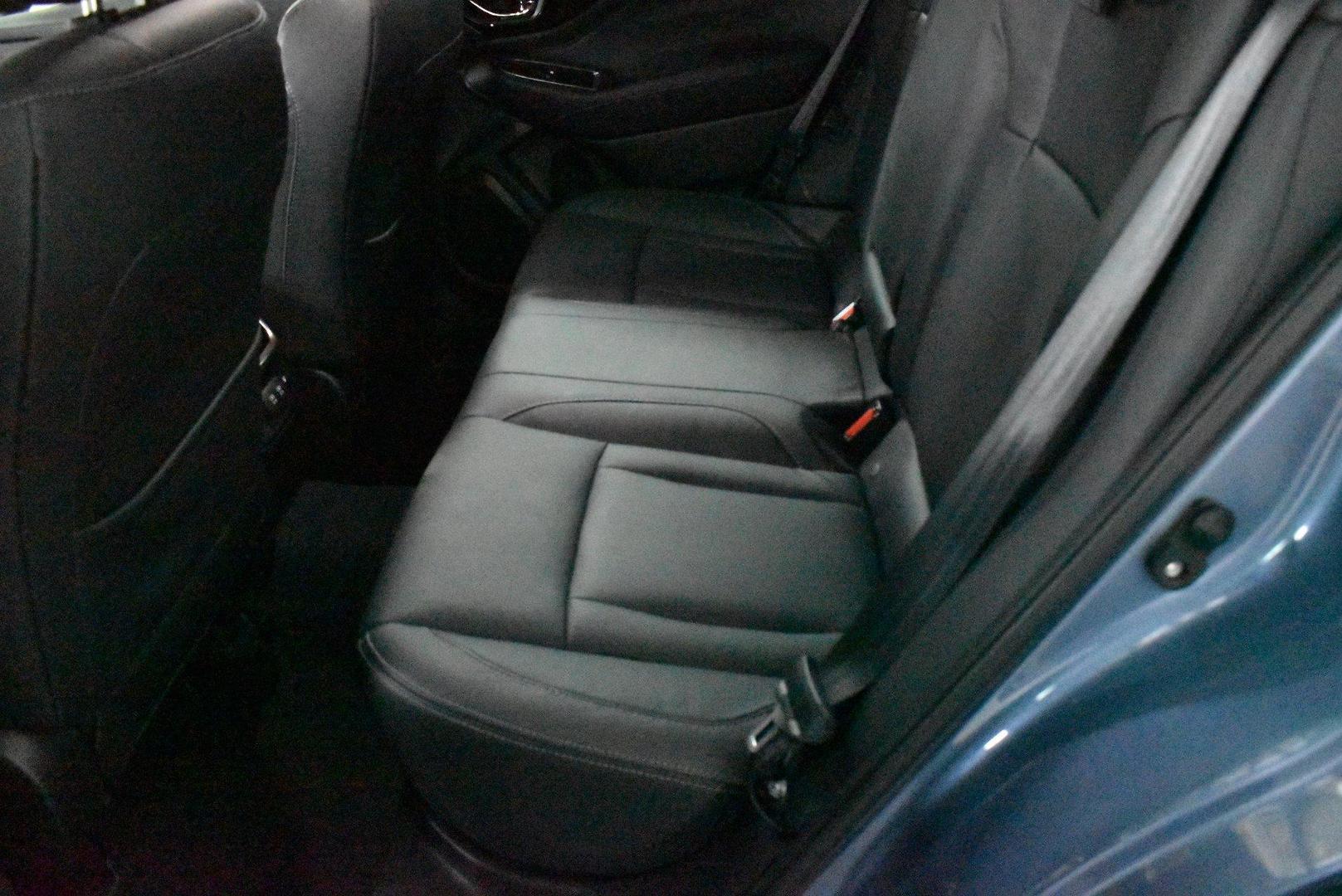 2021 Subaru Outback AWD Touring — photo 8