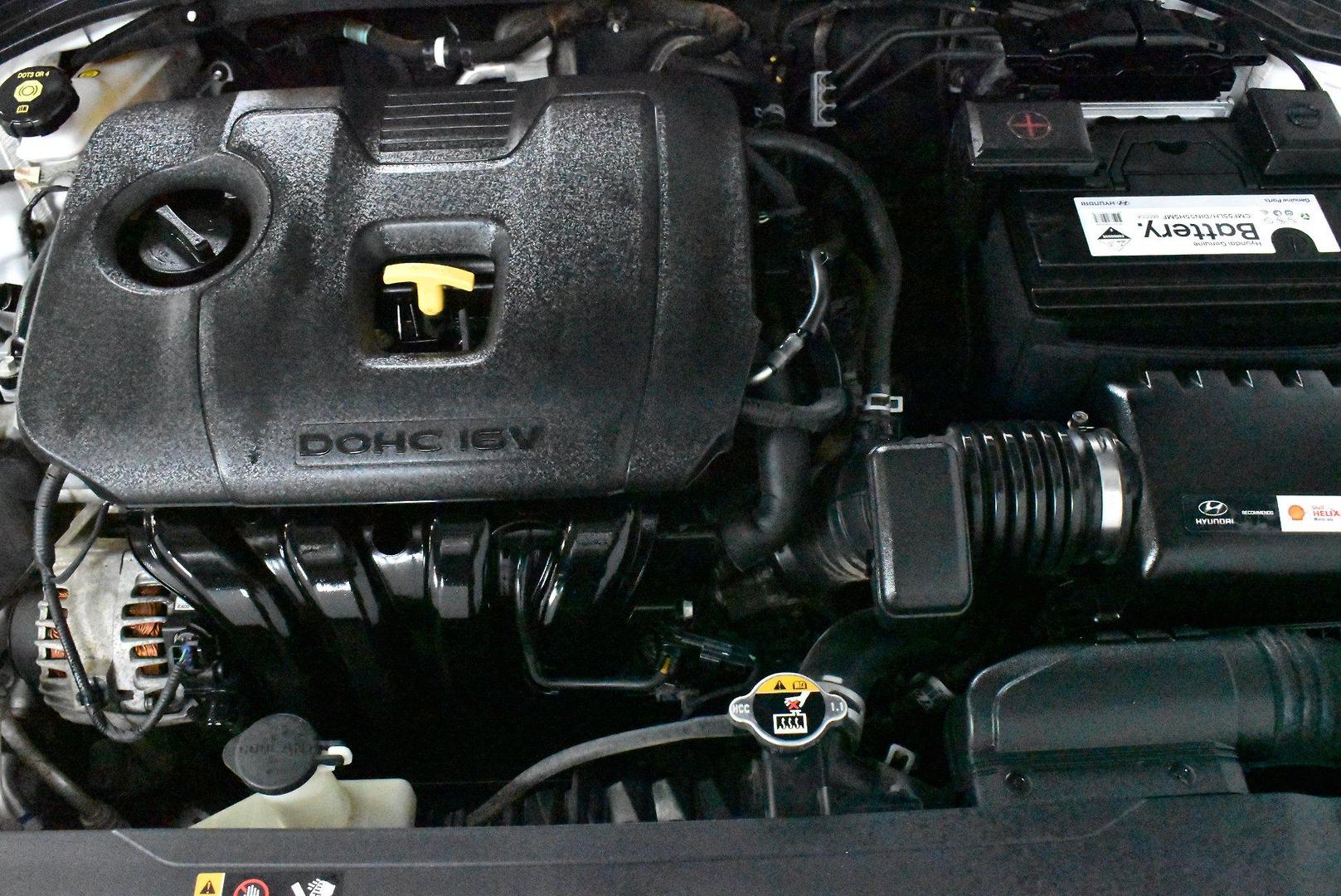2019 Hyundai Elantra Active — photo 17