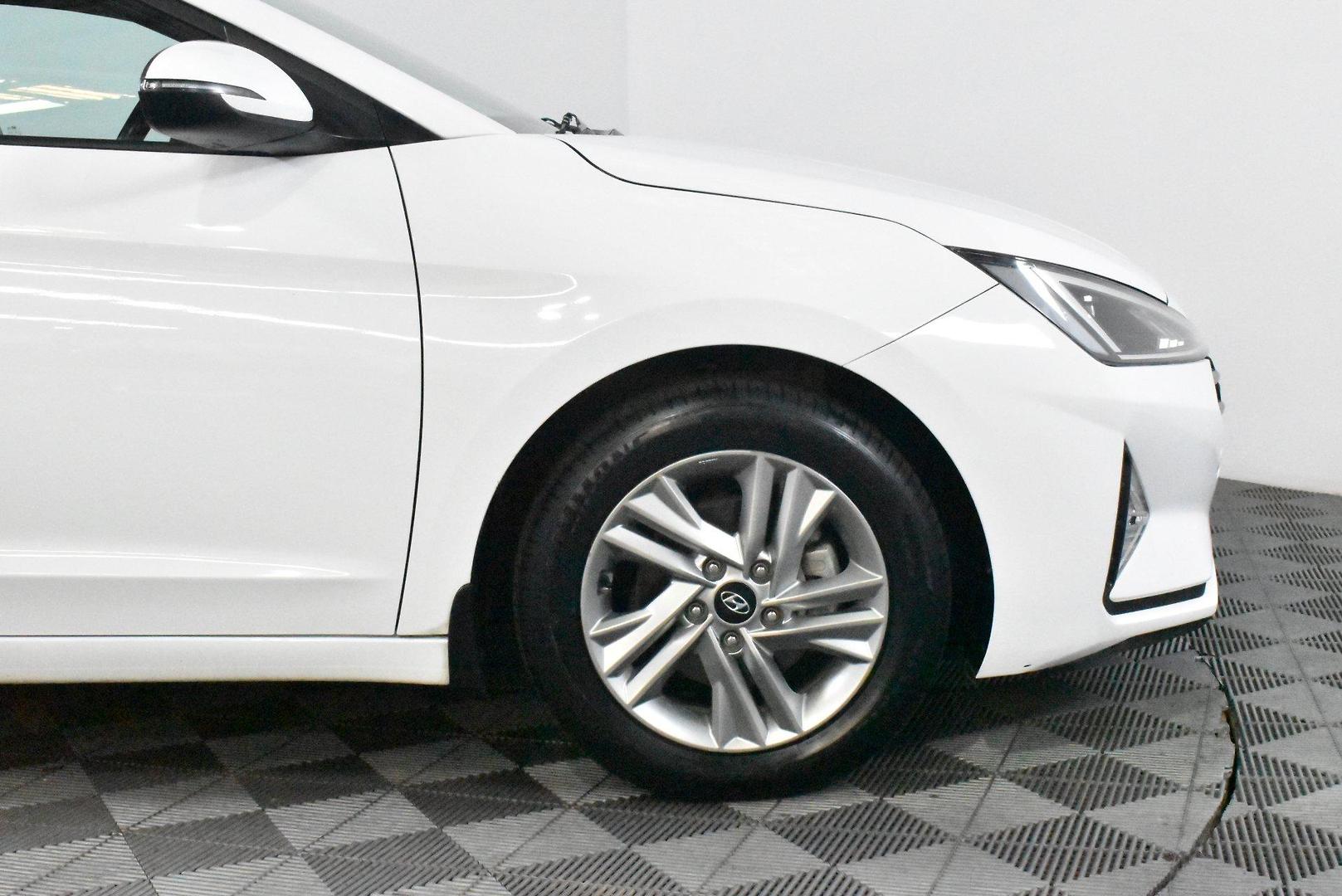 2019 Hyundai Elantra Active — photo 18
