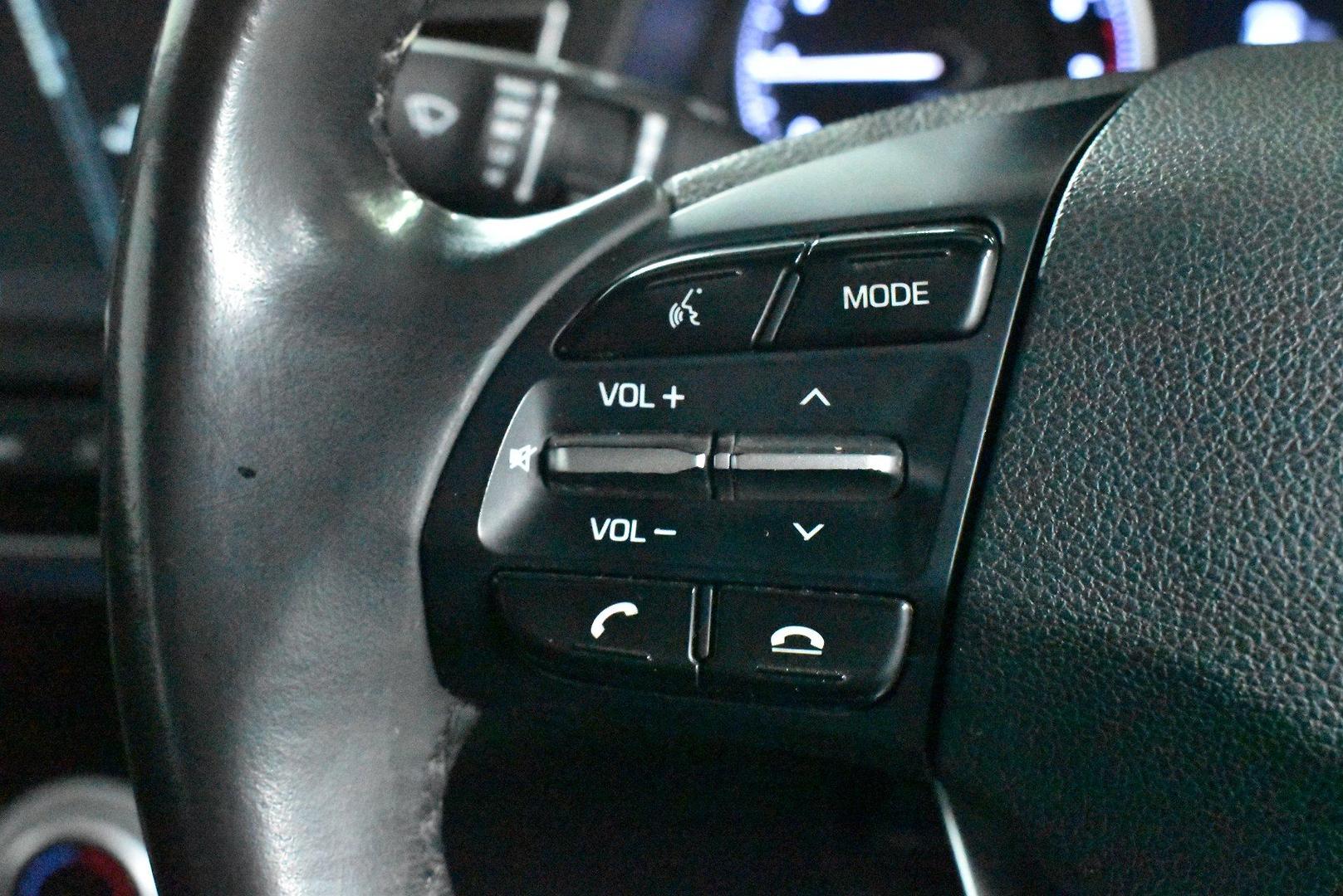 2019 Hyundai Elantra Active — photo 21