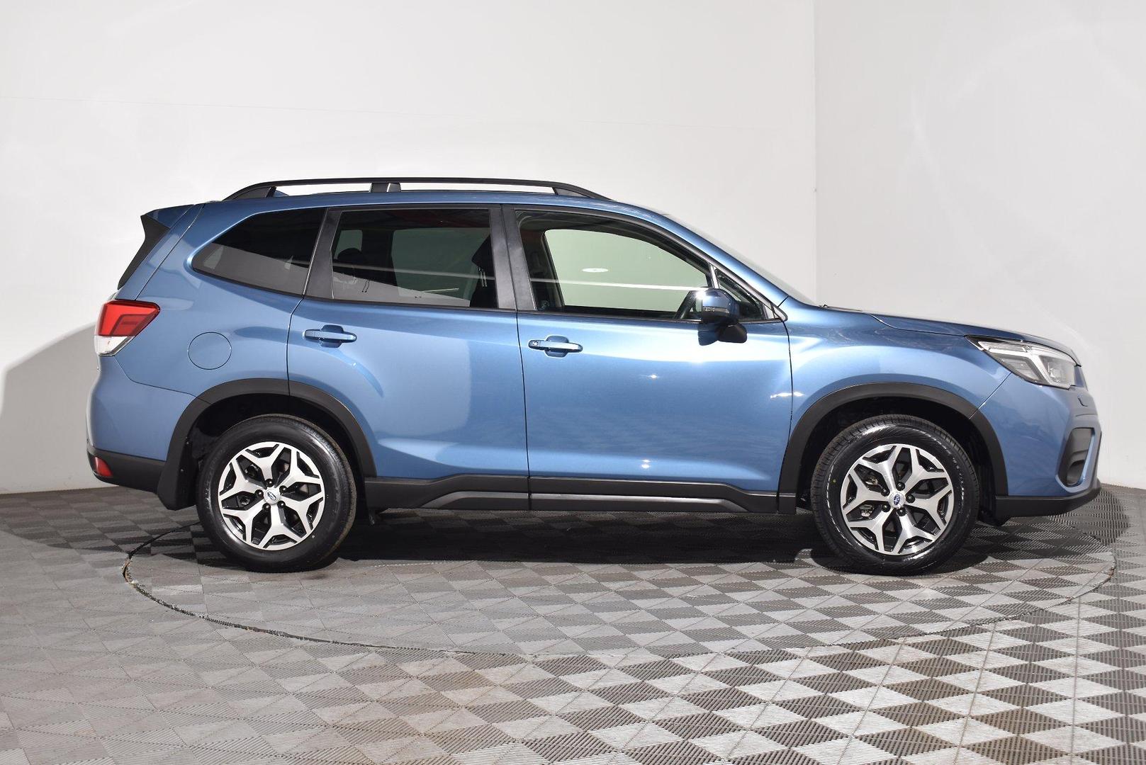 2020 Subaru Forester 25iL — photo 10
