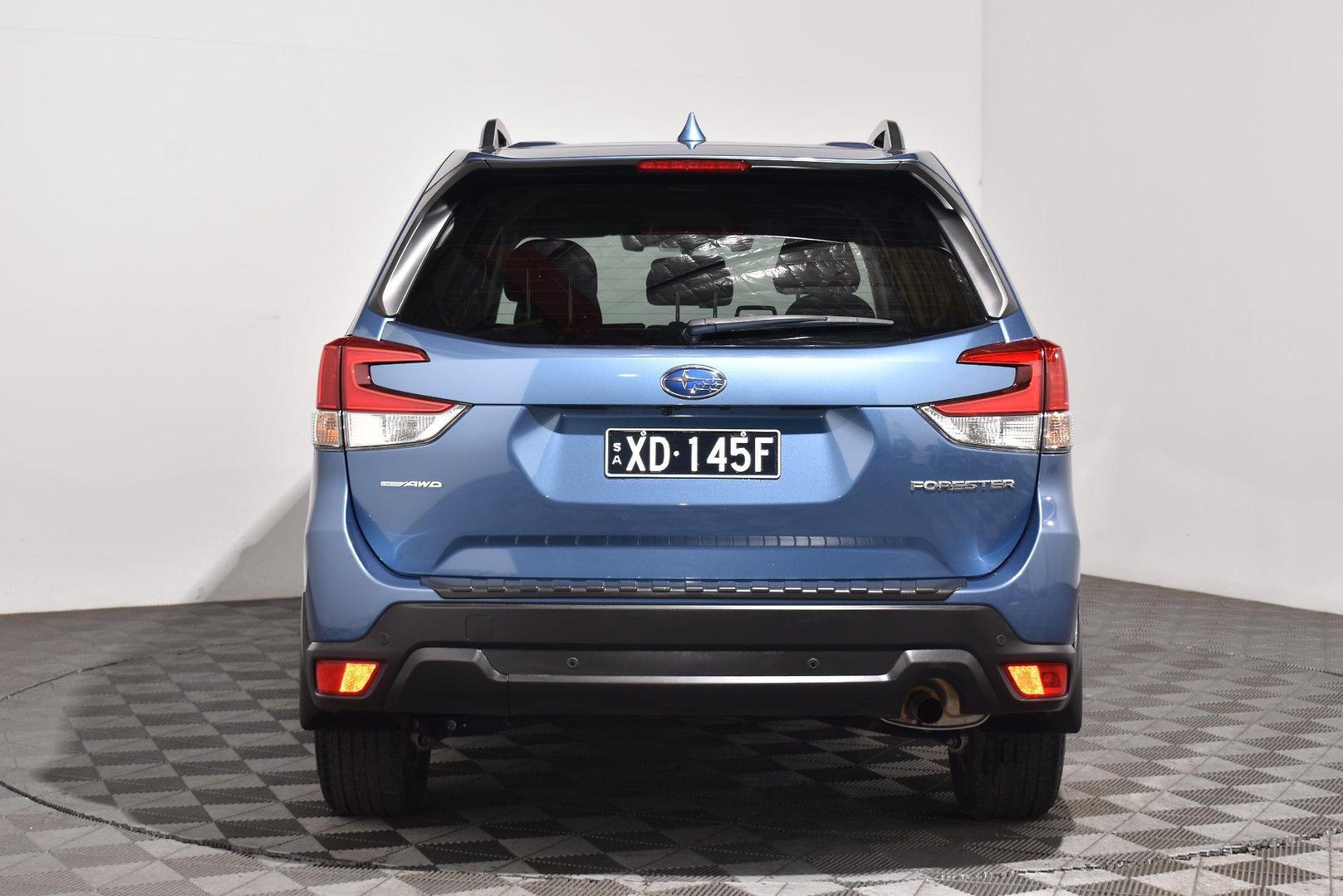 2020 Subaru Forester 25iL — photo 4