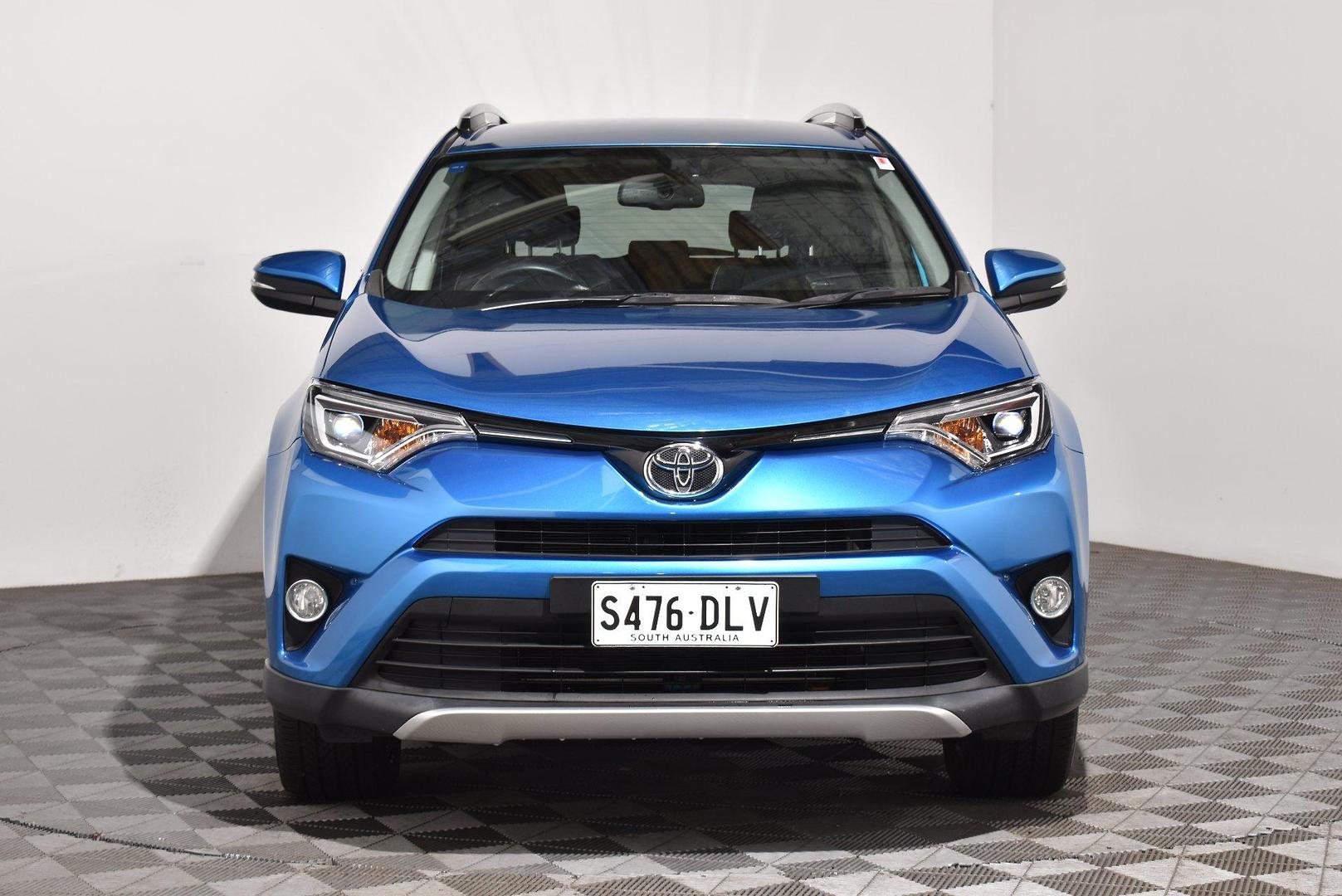 2016 Toyota RAV4 GXL — photo 3