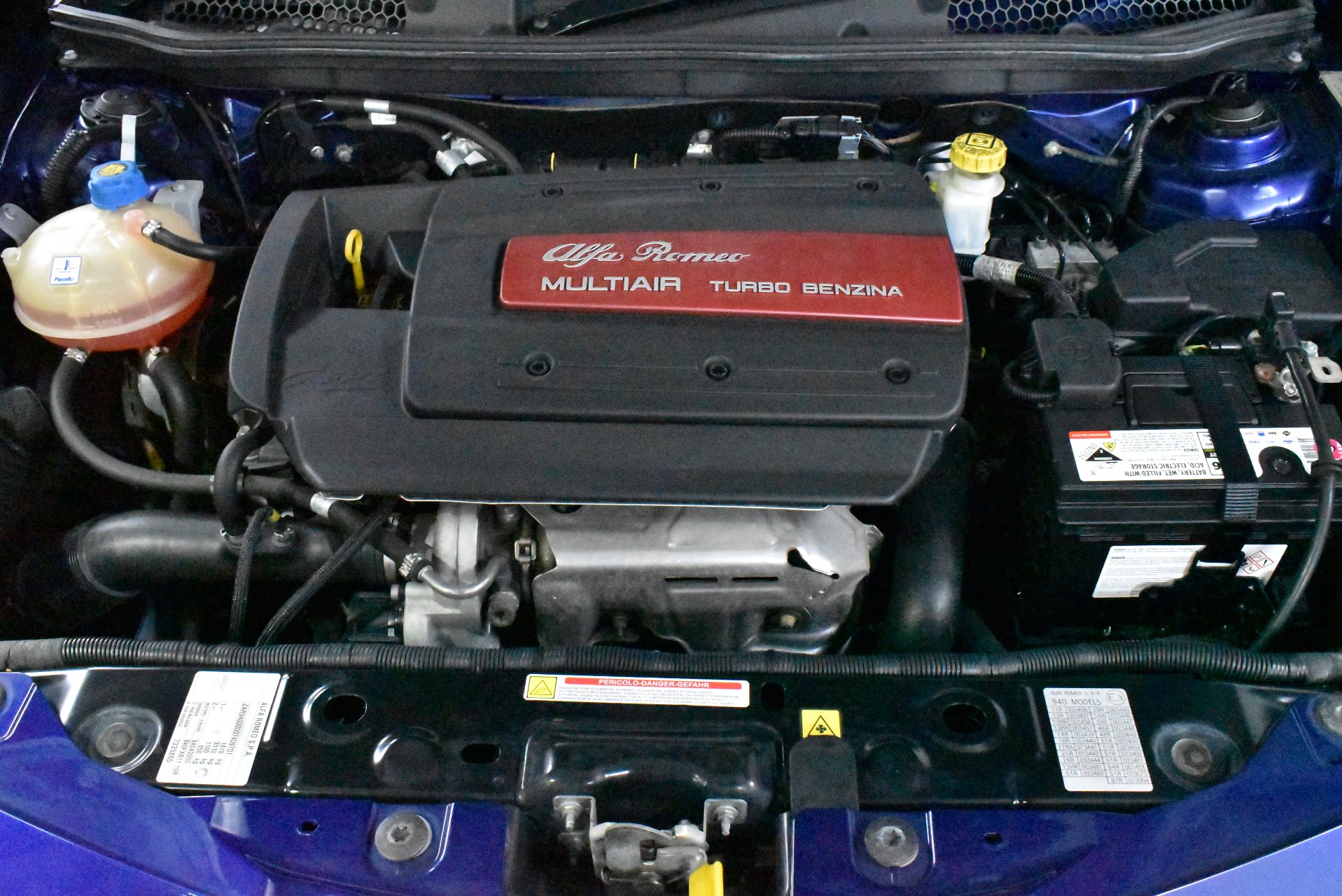 2015 Alfa Romeo Giulietta Distinctive — photo 16