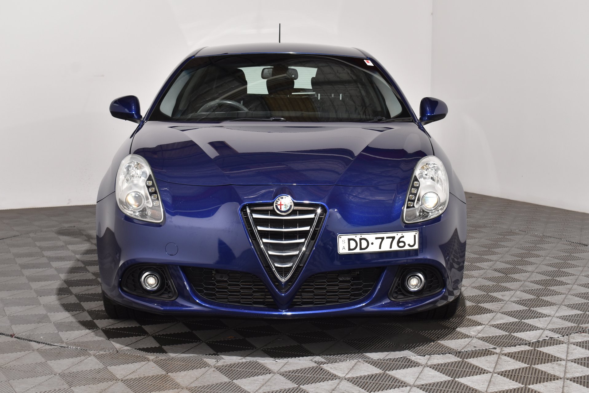 2015 Alfa Romeo Giulietta Distinctive — photo 3